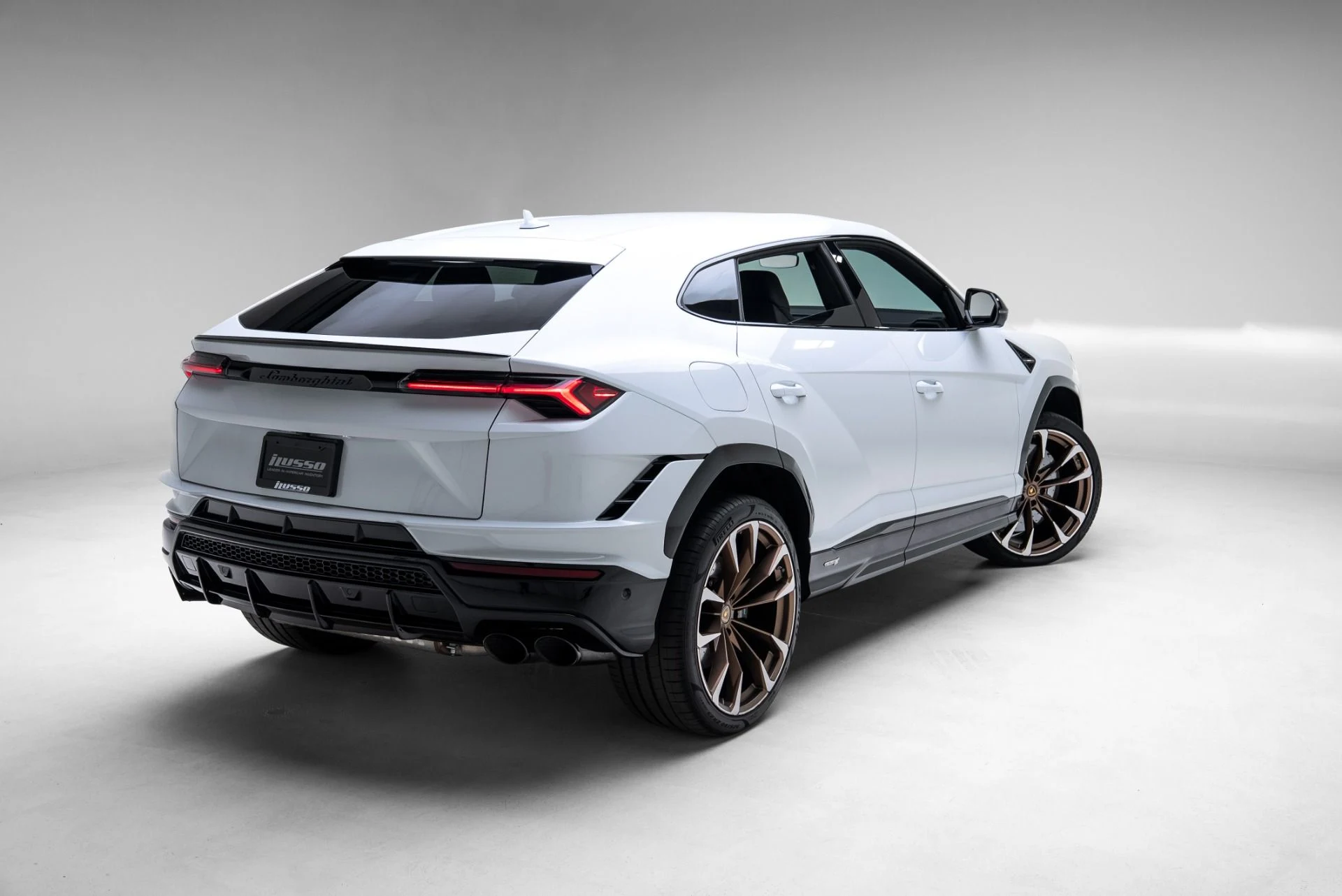 mph042_3066689900_Used_2024_Lamborghini_Urus_S_1774974370_eb39a411aa