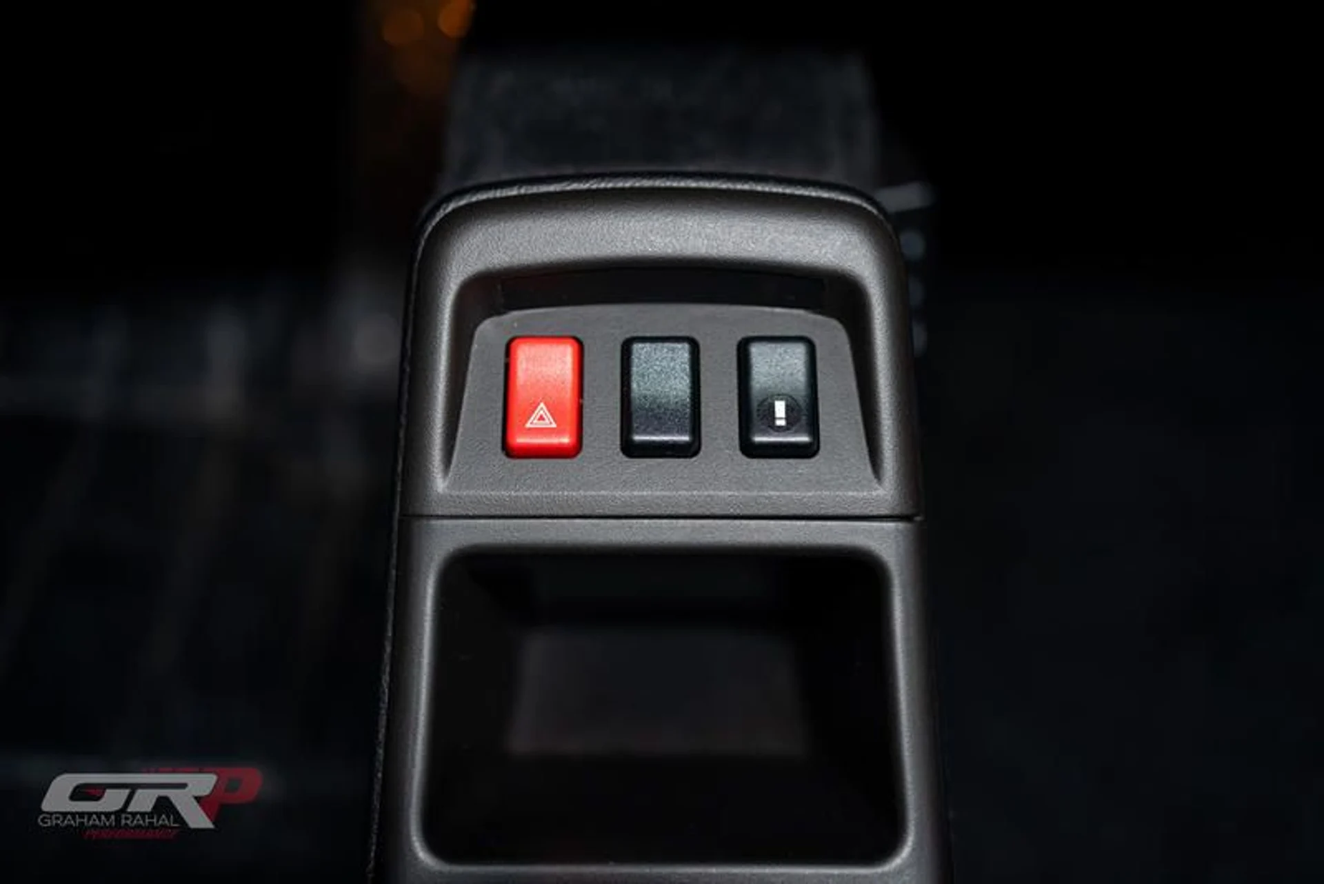 mph042_3068365096_C362_AF_05_04_E4_4_E18_8312_1344_B6_FC_6_F49_02de8f3800