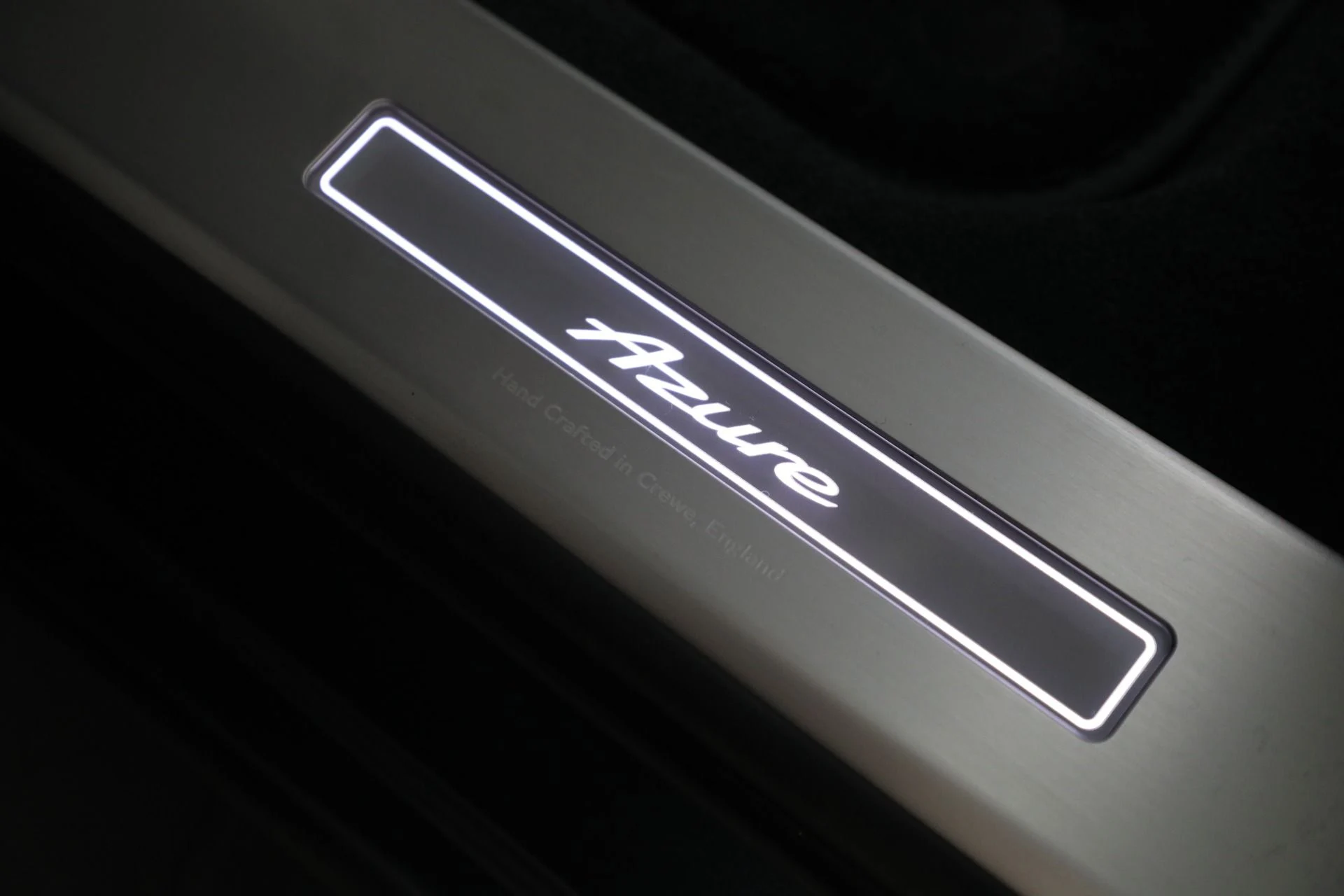 mph042_3075310596_New_2025_Bentley_Bentayga_EWB_Azure_V8_013bce463f
