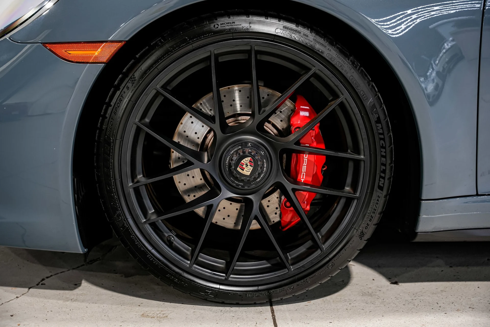 mph042_3090864744_b174a53918066a65104c4eade39e165bx_eaceda062c