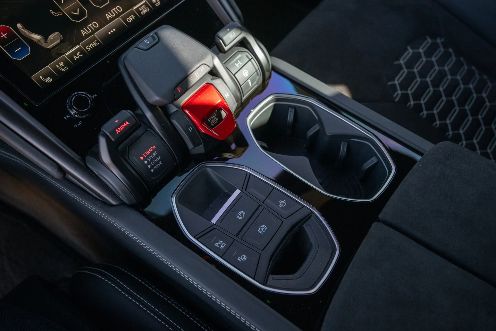 mph042_3092938228_Used_2024_Lamborghini_URUS_S_1771273337_fdbb622e3c