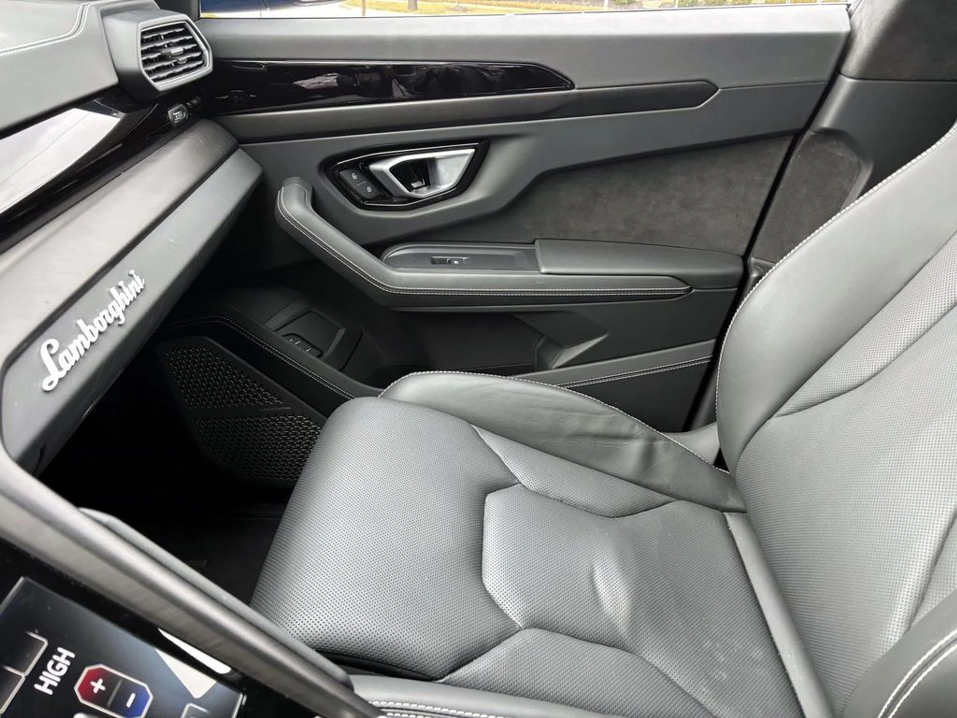 mph042_3113460799_17c35235580c452c52b8822684d0443fx_138fec4c6f