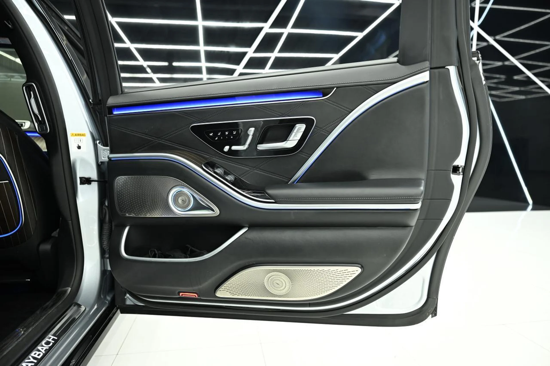 mph042_3121453394_44e1f837a7c8d5e6ab5fe3147e5d5862_7b22635990