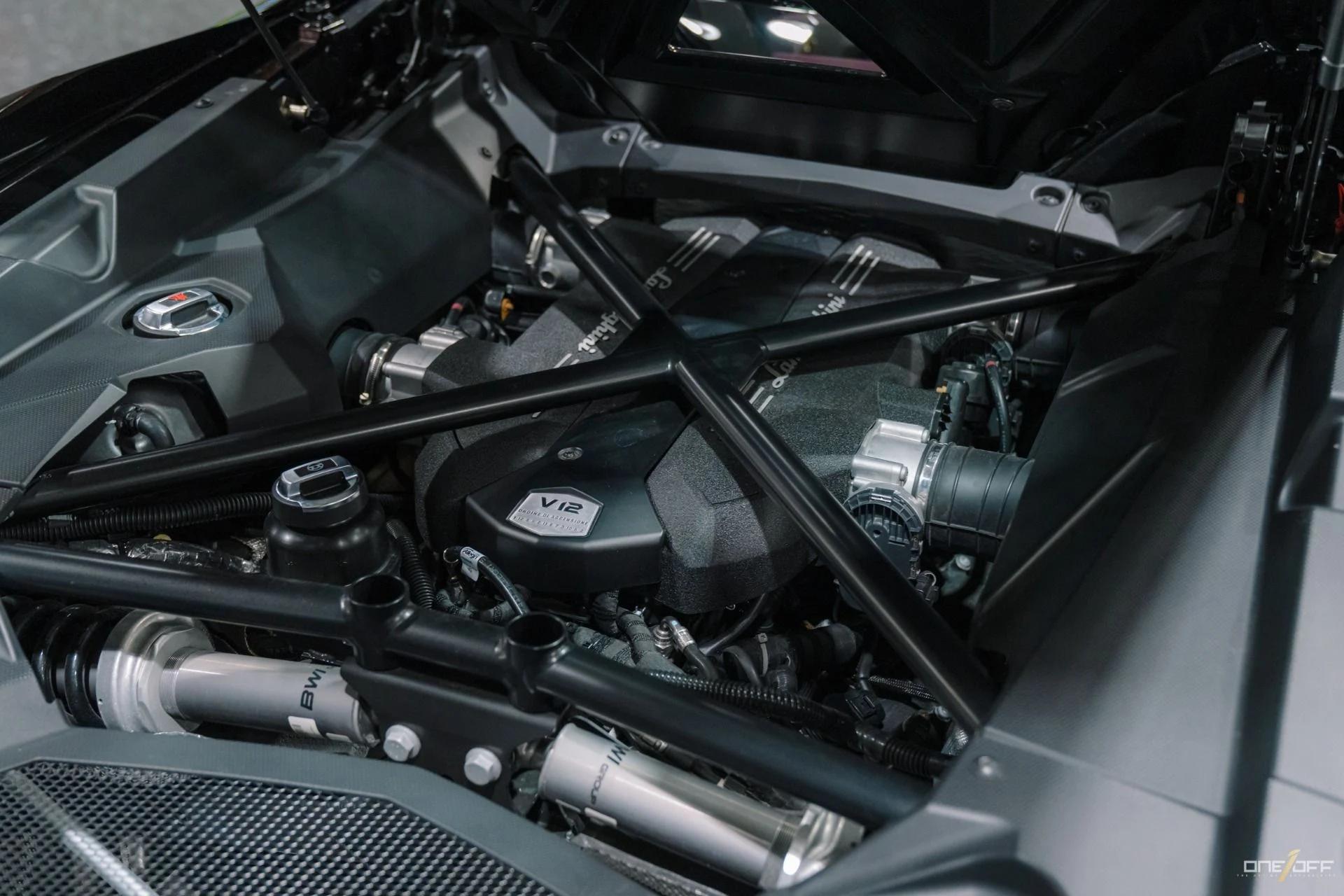mph042_3132637992_Used_2018_Lamborghini_Aventador_LP_740_4_S_in_Ad_Personam_Nero_Granatus_w_Sensonum_Carbon_1760126321_395999f28f