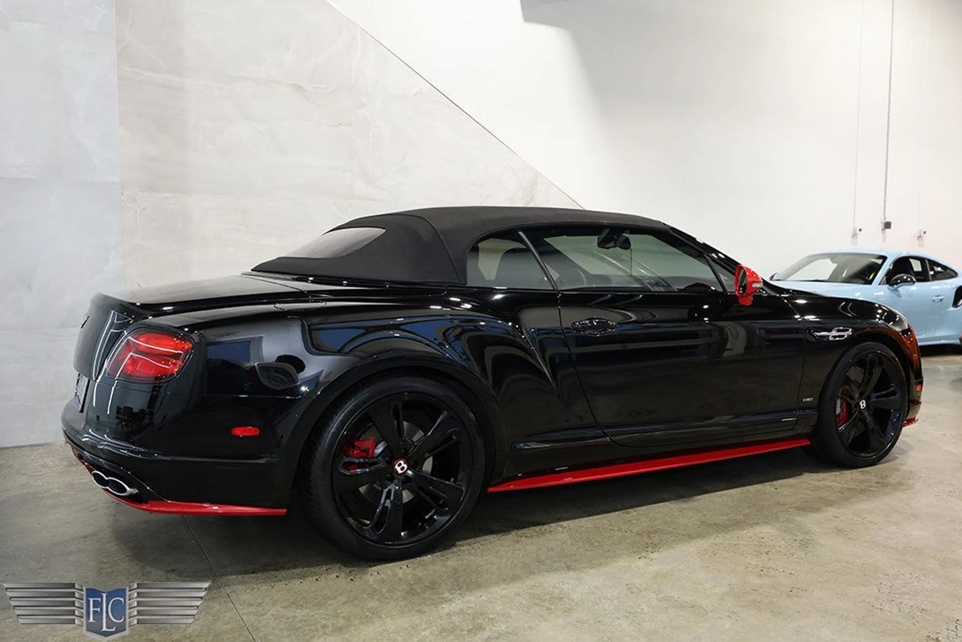 mph042_3138477048_used_2017_bentley_continental_gtcv8sconvertible_9689_22975632_43_1024_f96f308e76