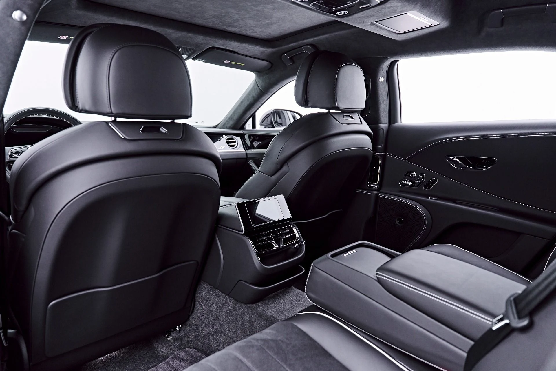 mph042_3142837991_Used_2023_Bentley_Flying_Spur_S_1784247288_e7b25e77bc