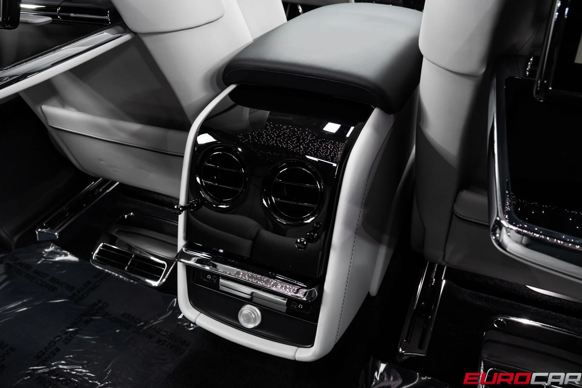 mph042_3168135371_dbc51223_0eec_4bde_a5d5_14173072c7fd_e4b7698293