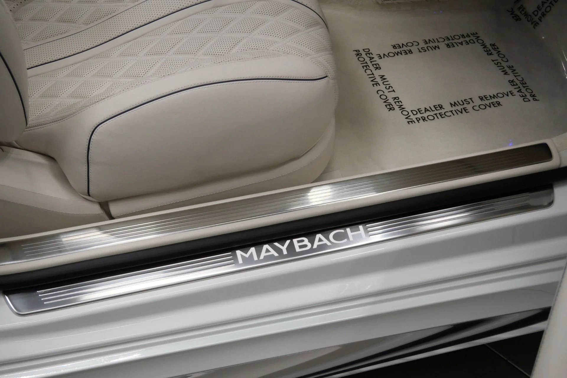 mph042_318125851_Used_2017_Mercedes_Benz_Mercedes_Maybach_S650_Cabriolet_1758656467_c043f43e66
