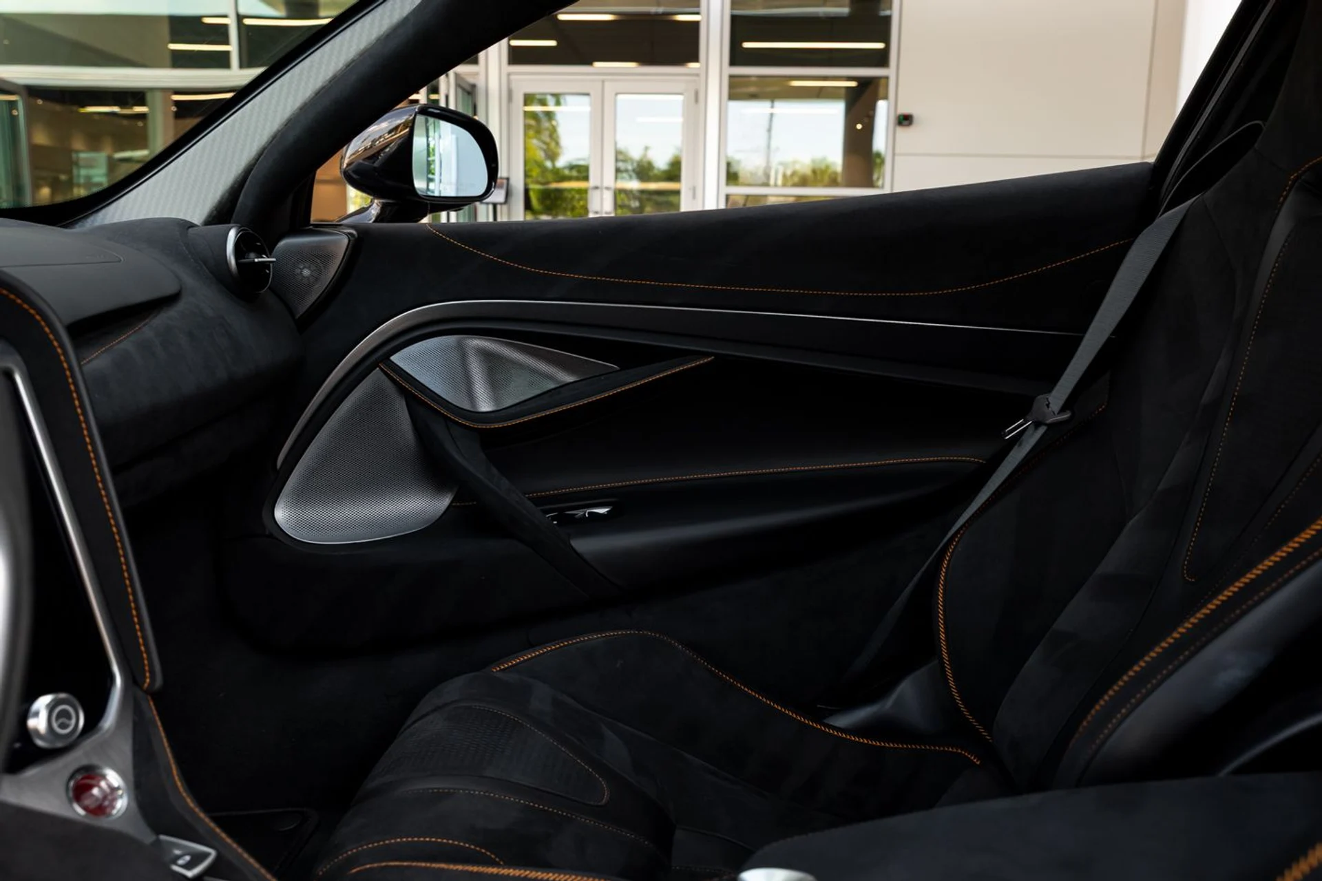 mph042_3188580510_538_p43_l_7c5c56d307