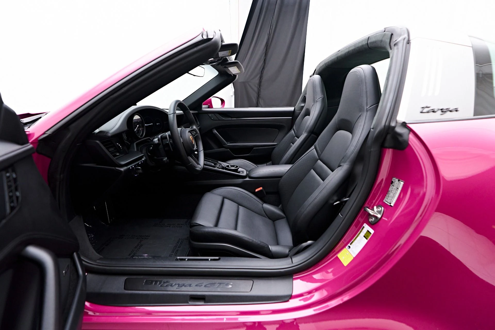 mph042_3190665557_Used_2024_Porsche_911_Targa_4_GTS_1756951247_a513c78f73