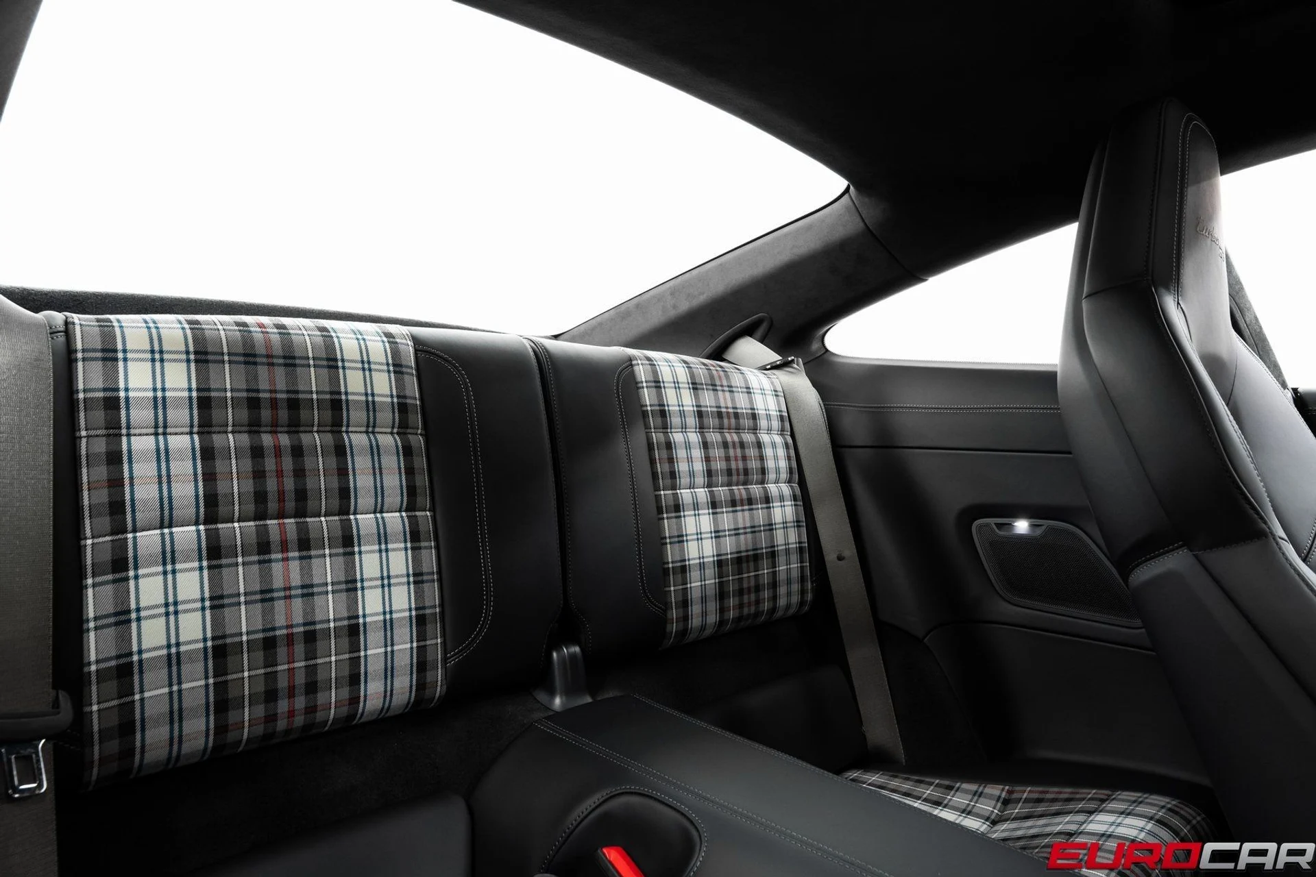 mph042_3198792536_image_43_e30d3593fb