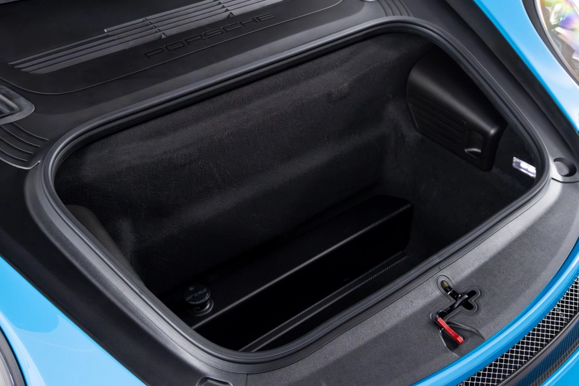 mph042_3203384163_Used_2018_Porsche_911_GT_2_RS_1766512611_2426bd0660