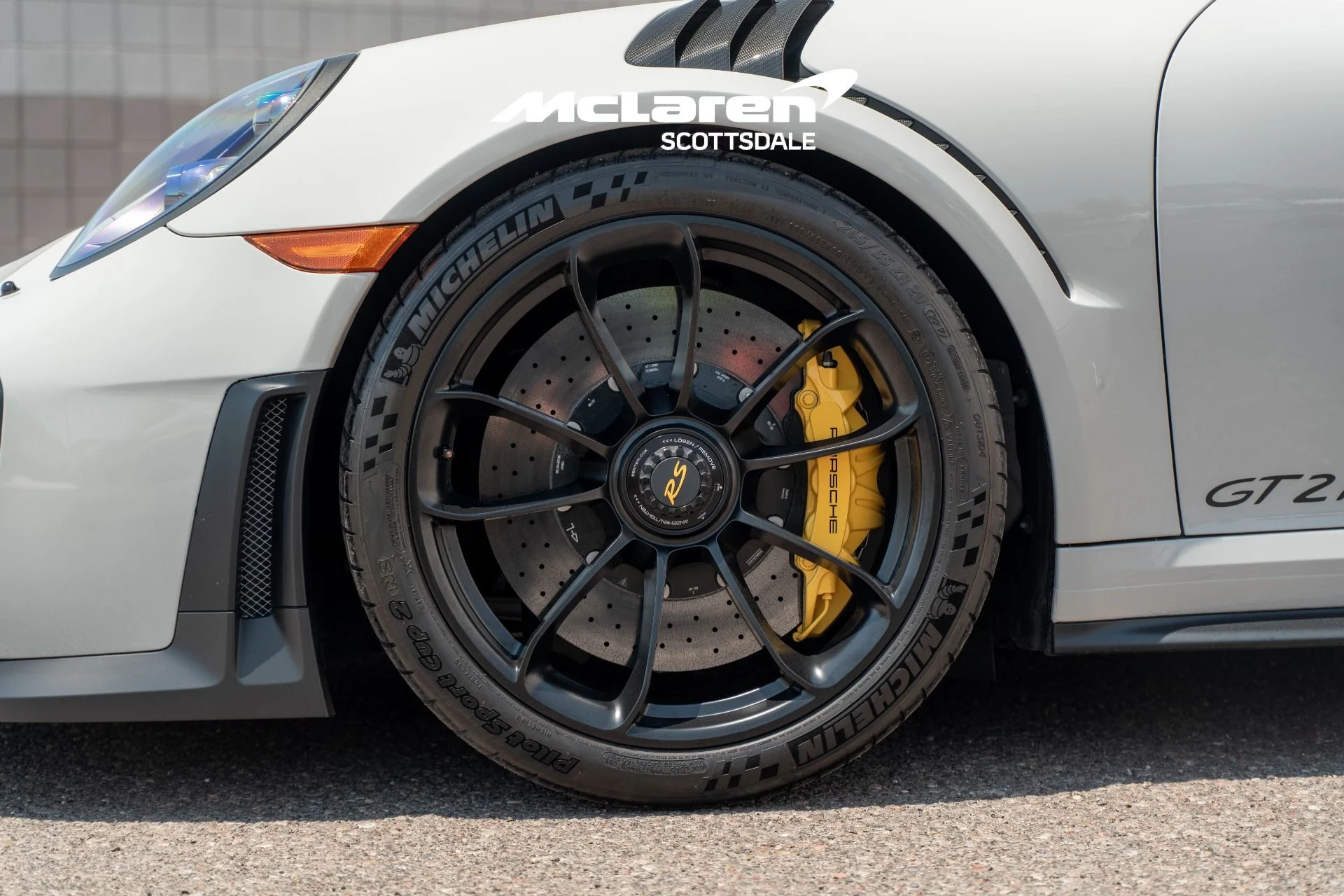 mph042_3214258575_Used_2019_PORSCHE_911_GT_2_RS_1786816376_ddf5204031