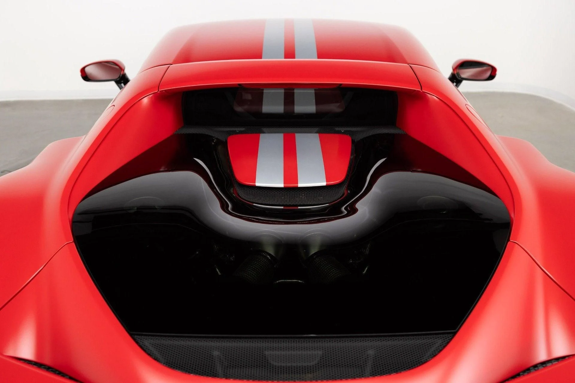 mph042_3224037443_Used_2024_Ferrari_296_GTB_1777367546_5aa85aaca8