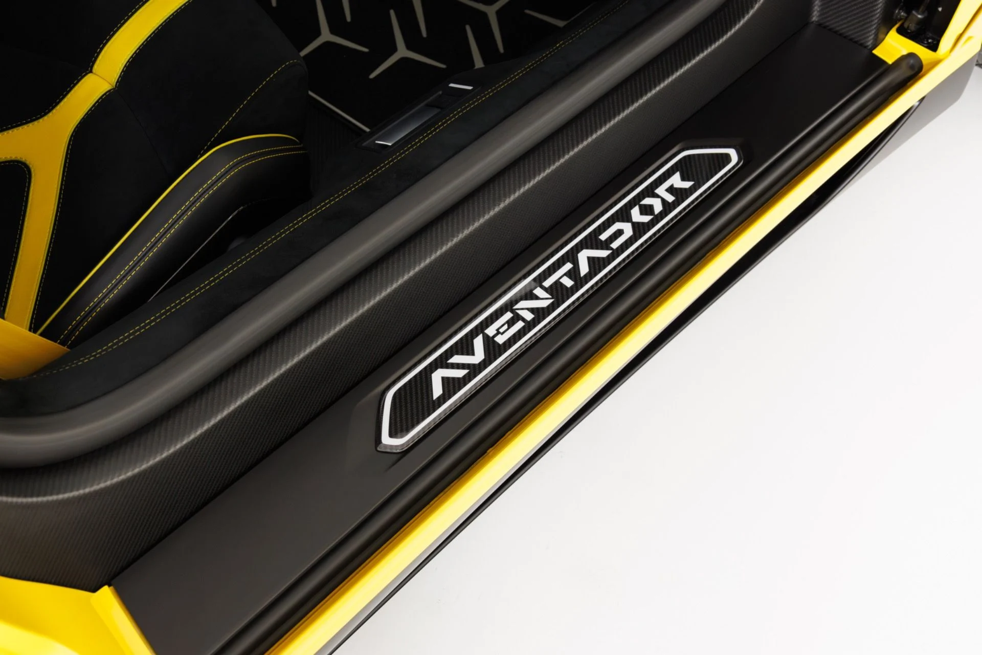 mph042_3230884199_Used_2016_Lamborghini_Aventador_LP_750_4_Superveloce_1785278593_de67e213cc
