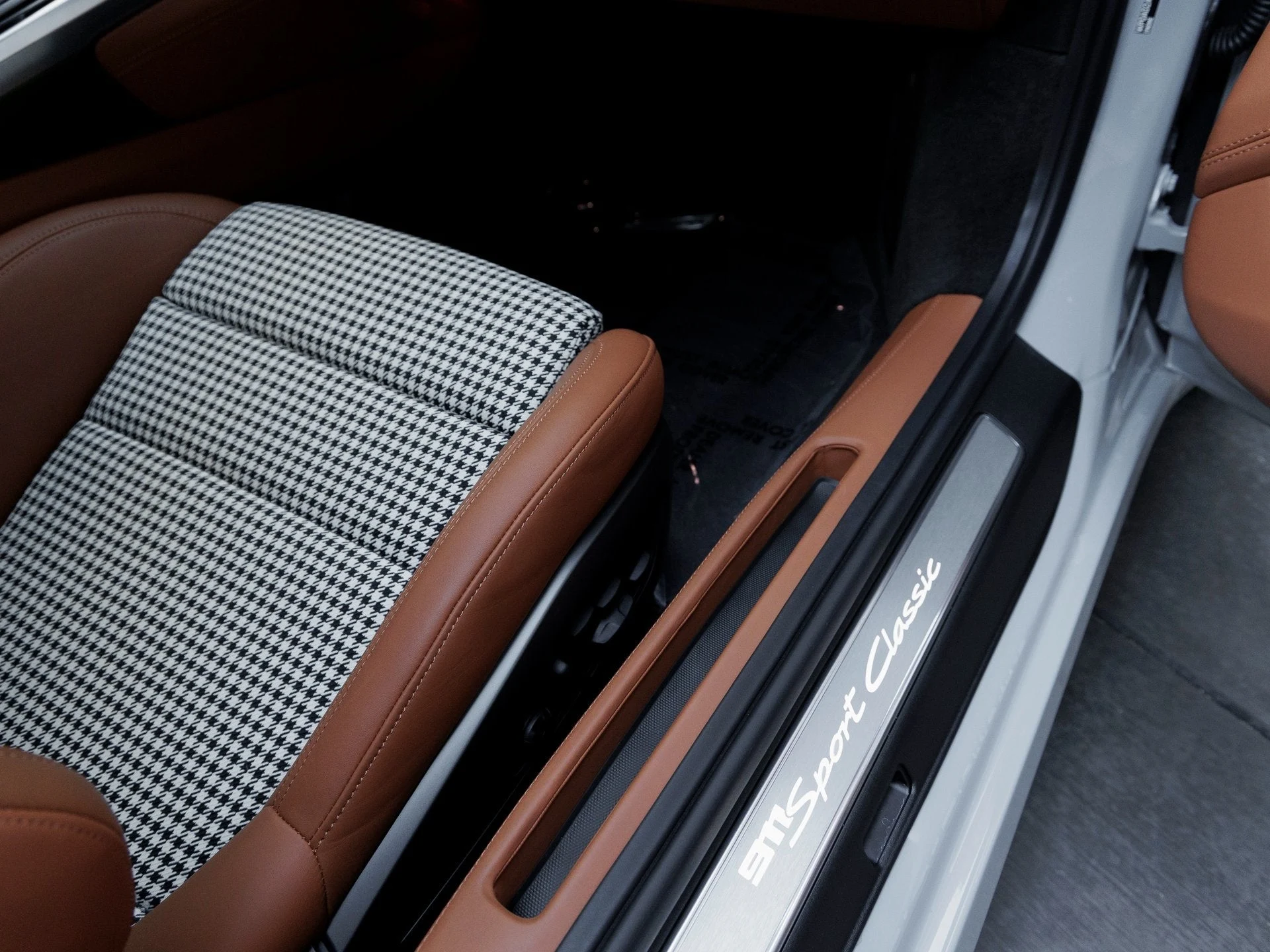 mph042_3236025033_43_e210a93a61