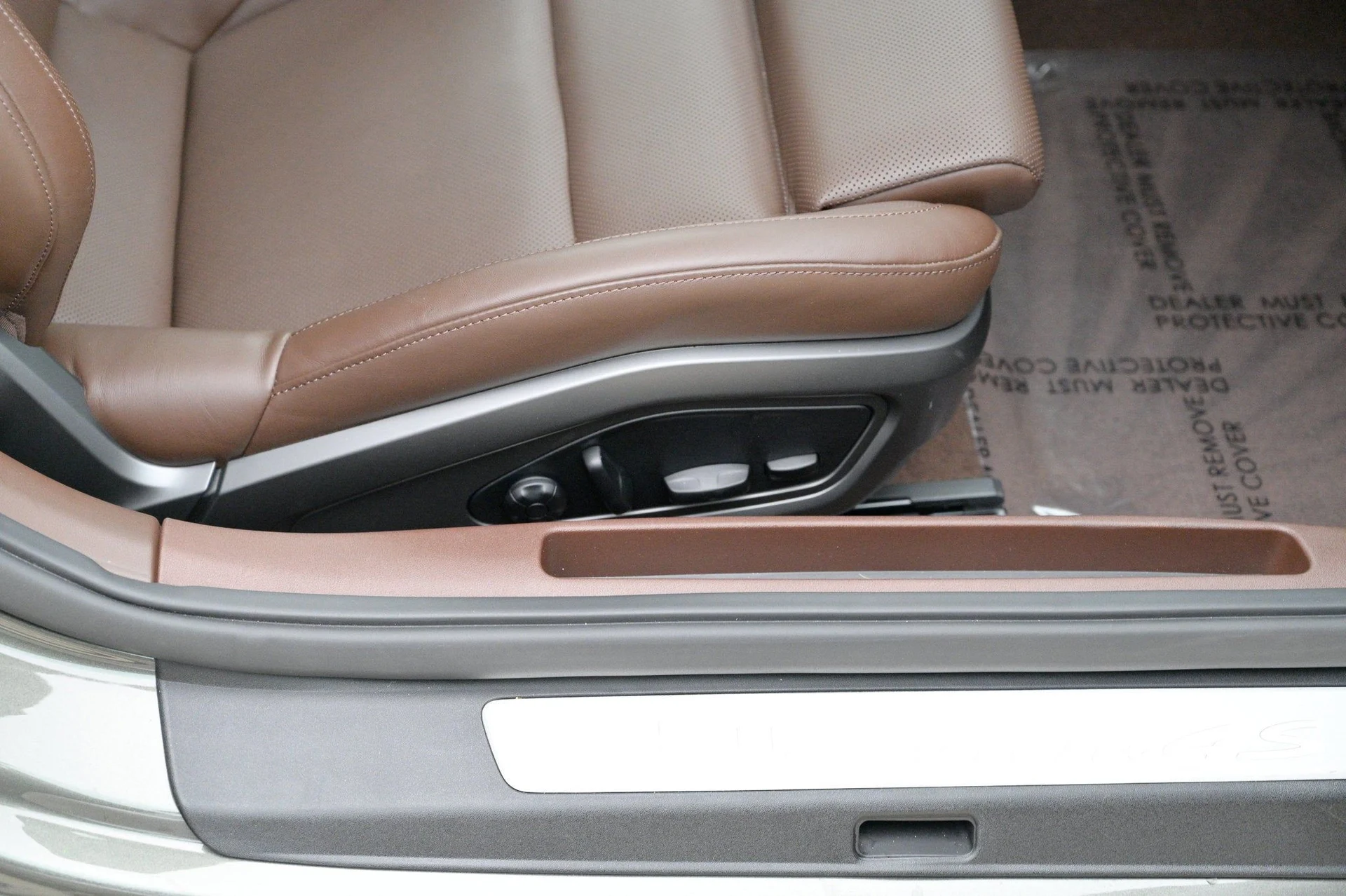 mph042_3238760280_670f19ecc0ca436495989f63df7392cc_c7cf2c1311