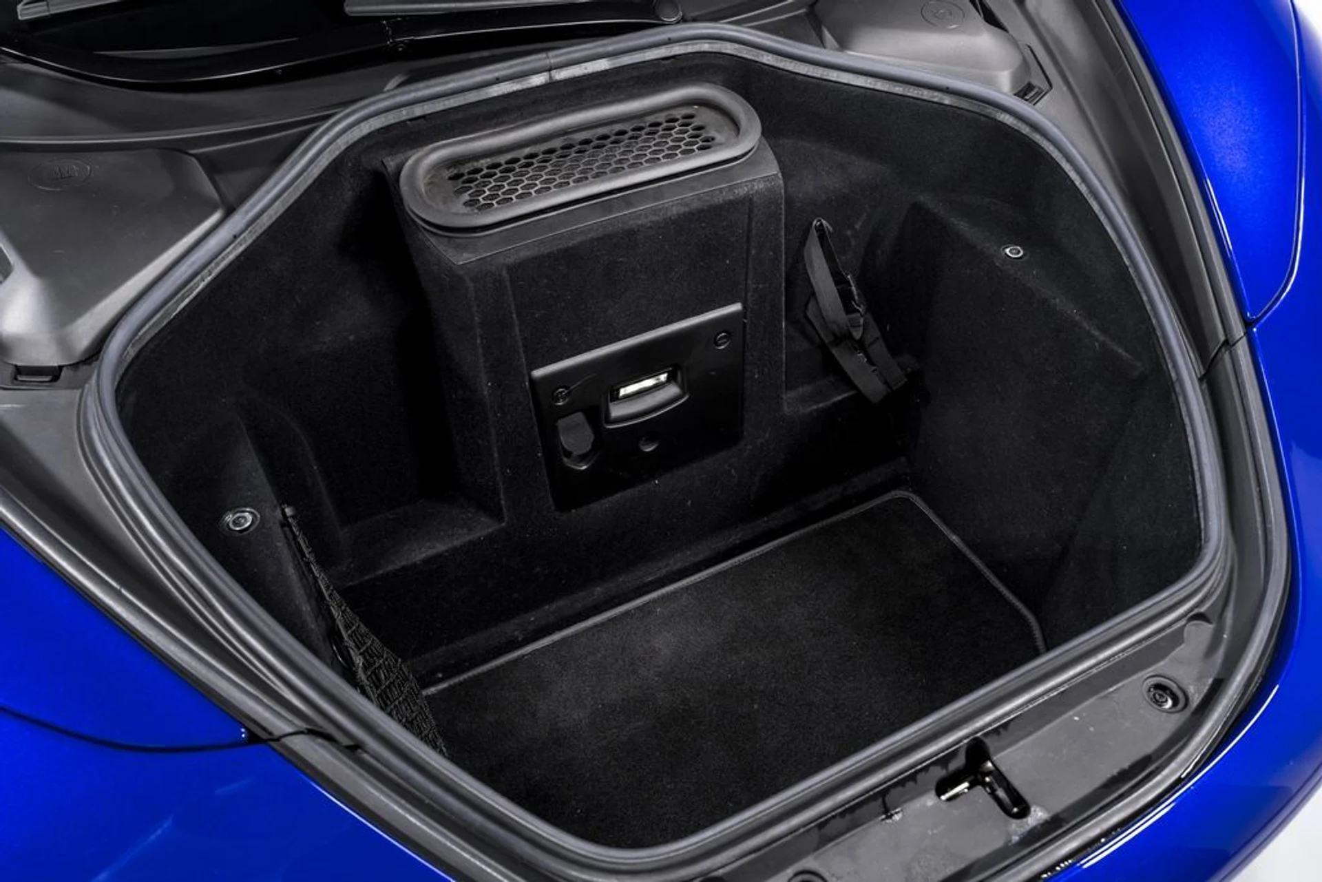 mph042_3251515630_9cb2483b3501bb160802e84014b05a6ex_cb6901bf6c