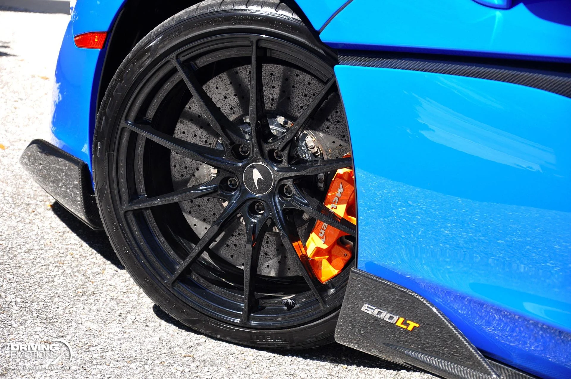 mph042_326295212_836_p43_l_bb131565b0