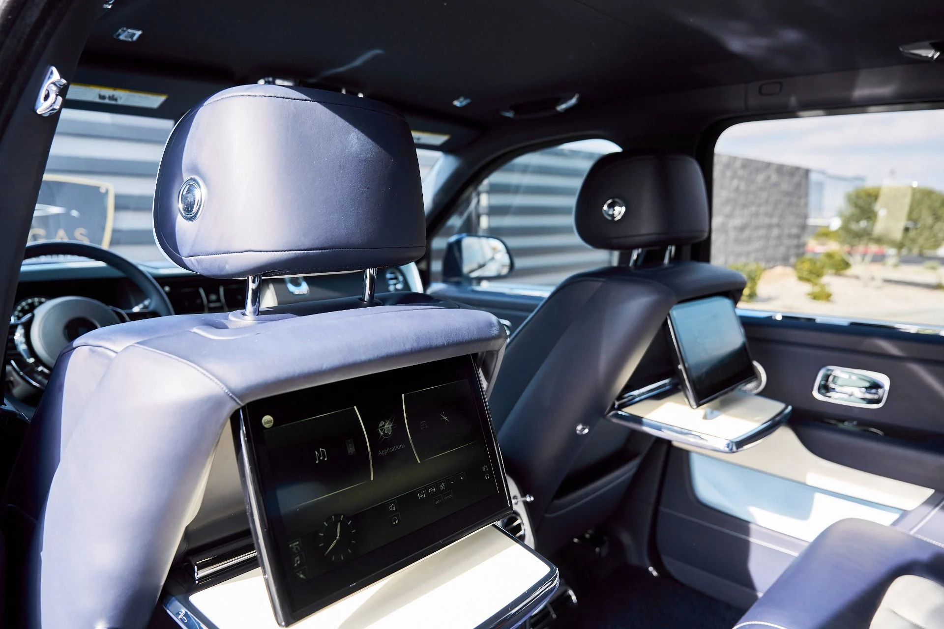 mph042_3278346693_Used_2022_Rolls_Royce_Cullinan_Base_1767400110_007692746a