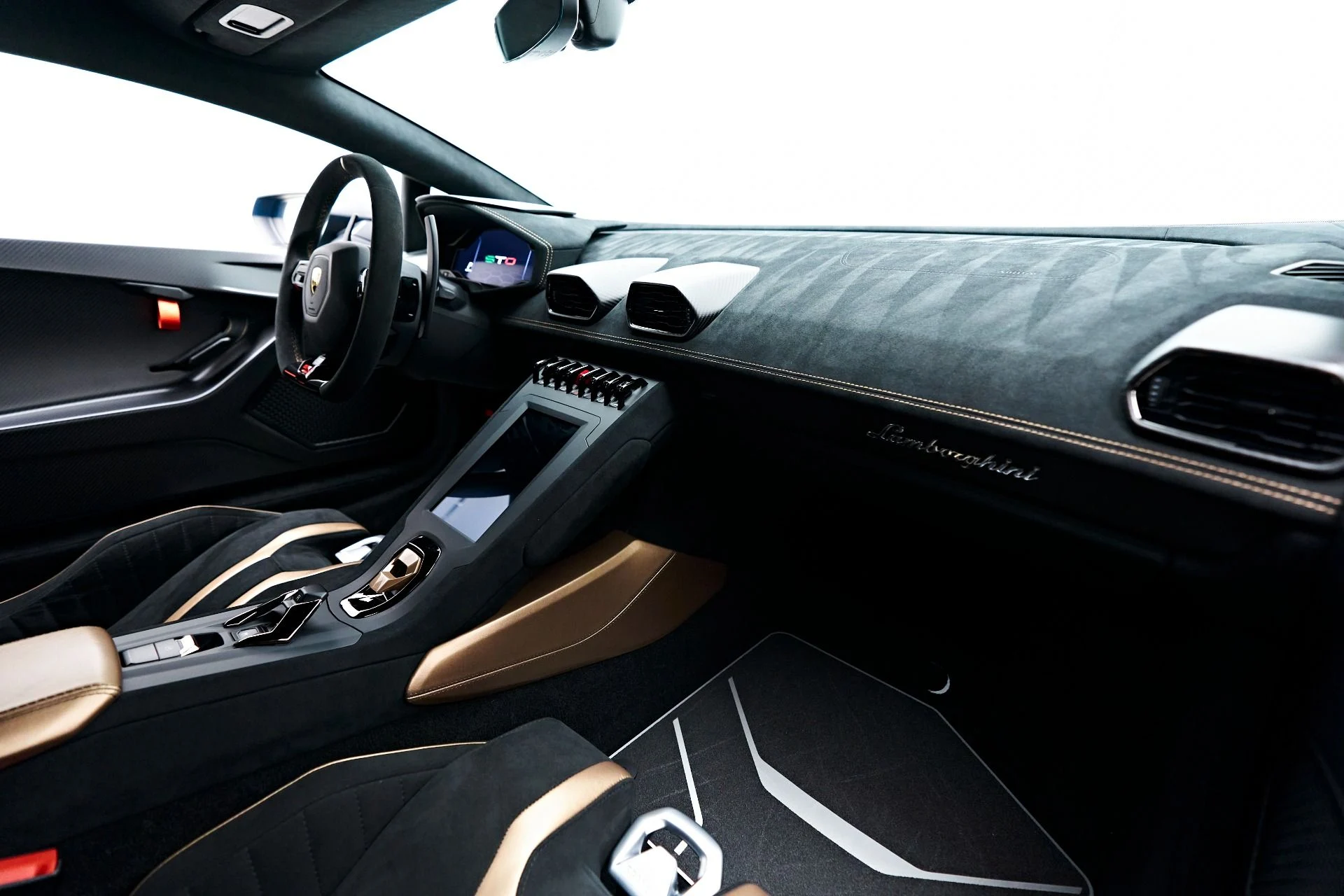 mph042_3280862668_Used_2022_Lamborghini_Huracan_STO_Base_1732754503_3625c2cc33