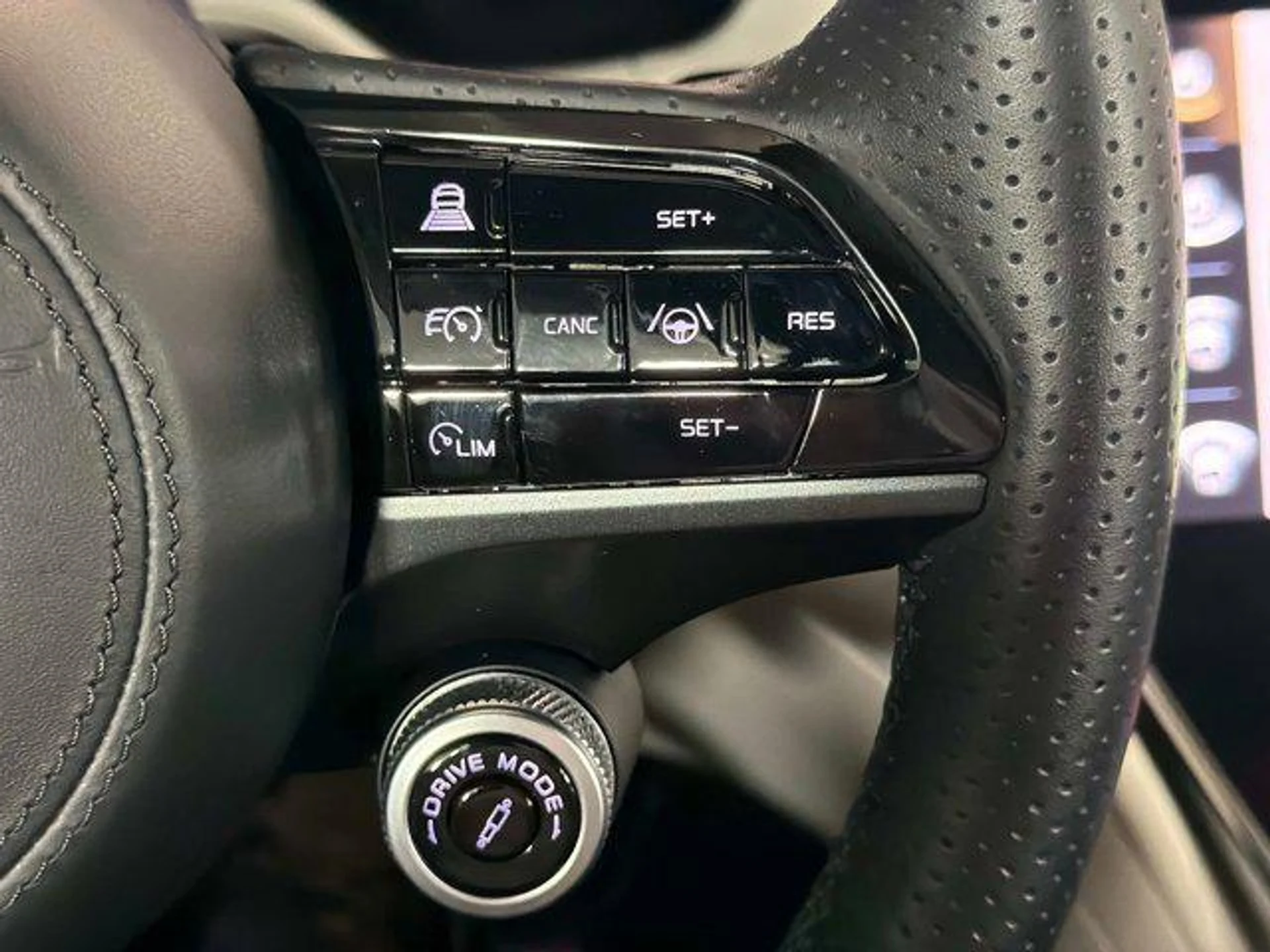 mph042_3298941075_Xu_Xw90_H_Mf_L4r_K_To_Lpe6_YP_9sk54_Q_503d726836