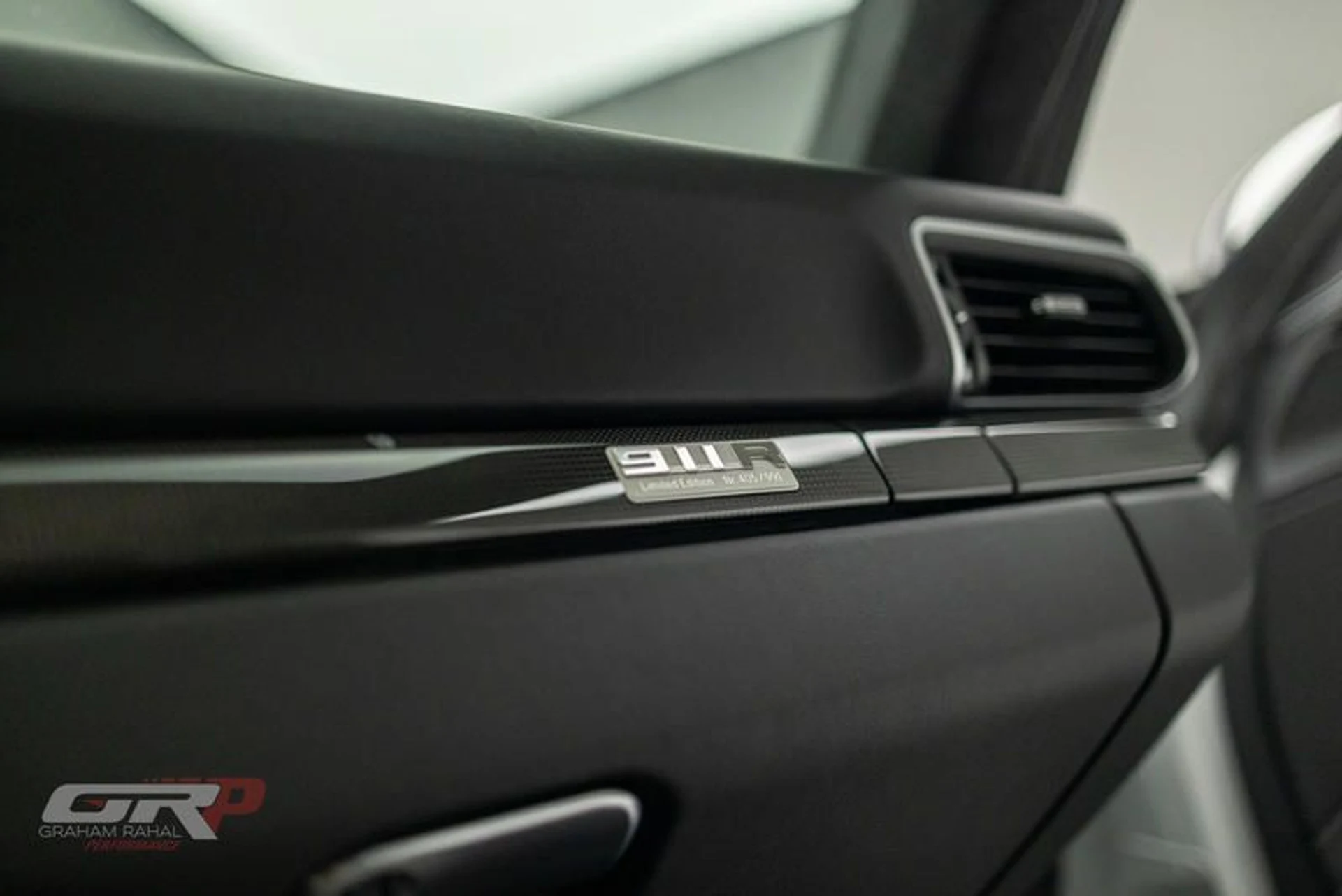 mph042_3302086924_7_AF_4_B075_4_E92_438_C_B510_AB_2350_CE_7_FC_5_701d7841a2