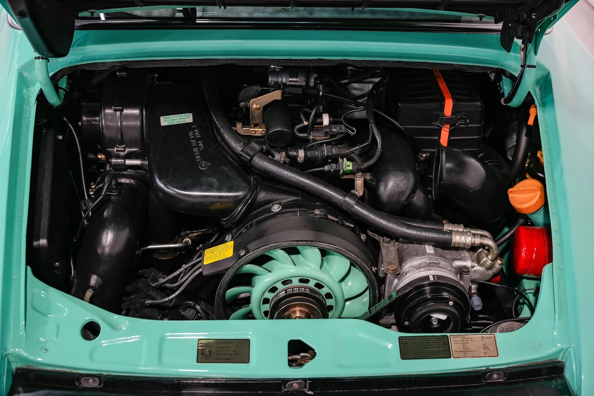 mph042_3304208011_d6ec962b652cf4215911c06c4300fb55x_64b2651938