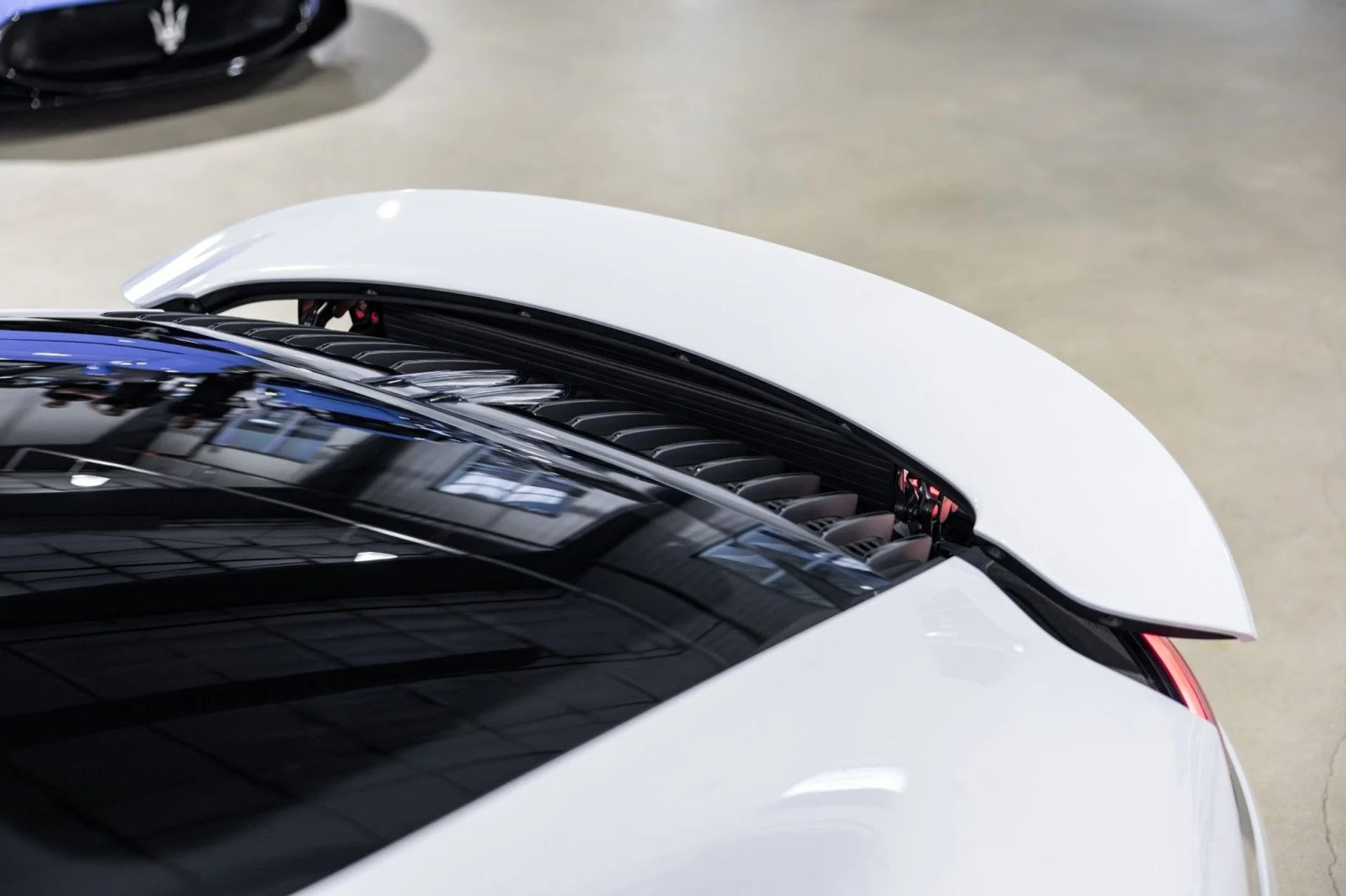 mph042_3311759967_Wg_107956500e