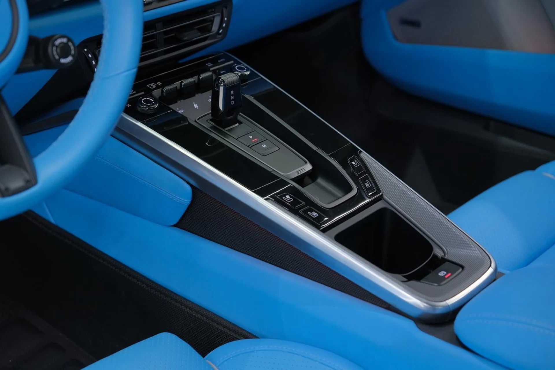 mph042_3316937353_73d9a395bdc98a39f43564d788b552d0_edfe37541a