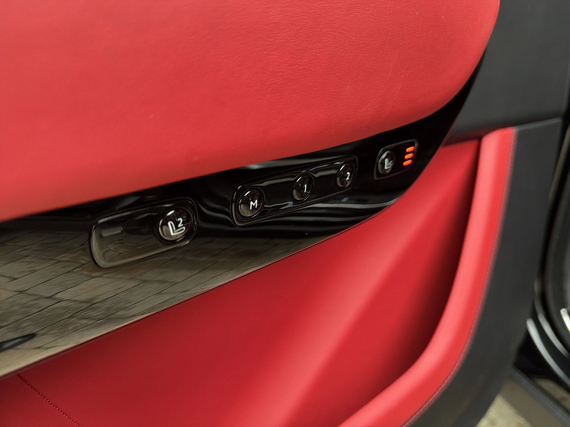 mph042_3322030530_15f08773f4abafad01e1dd8aff9fe150x_82013bde4e