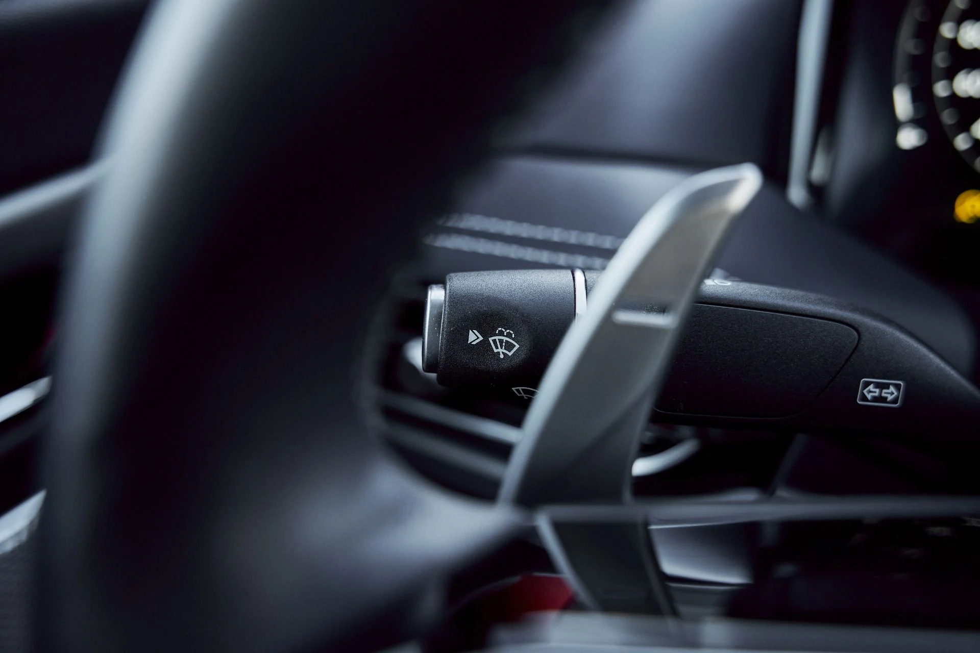 mph042_3325689422_Used_2024_Aston_Martin_DB_12_1767840041_05df8c0c2f