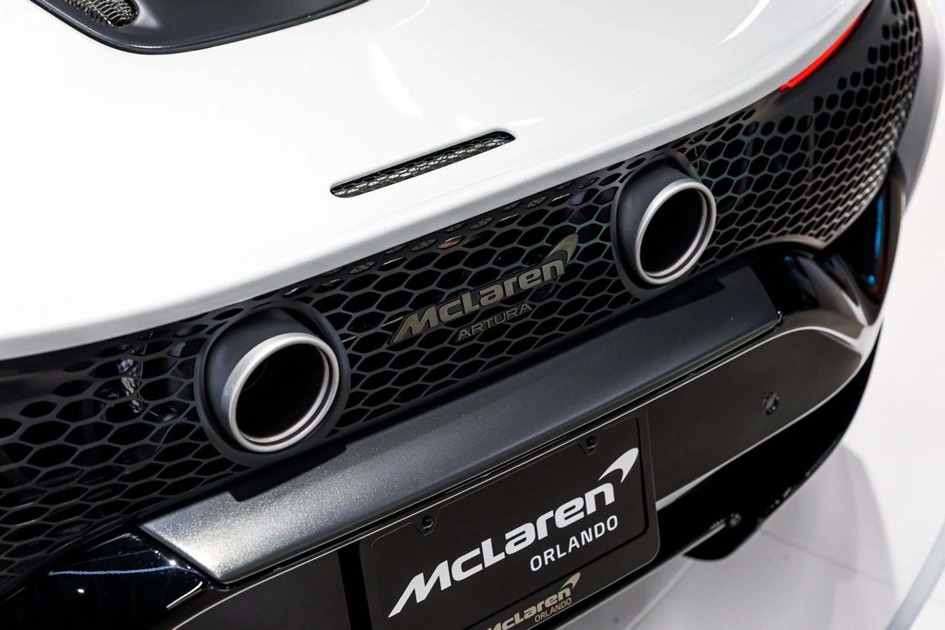 mph042_3331025080_669_p43_l_91aafd1dd3