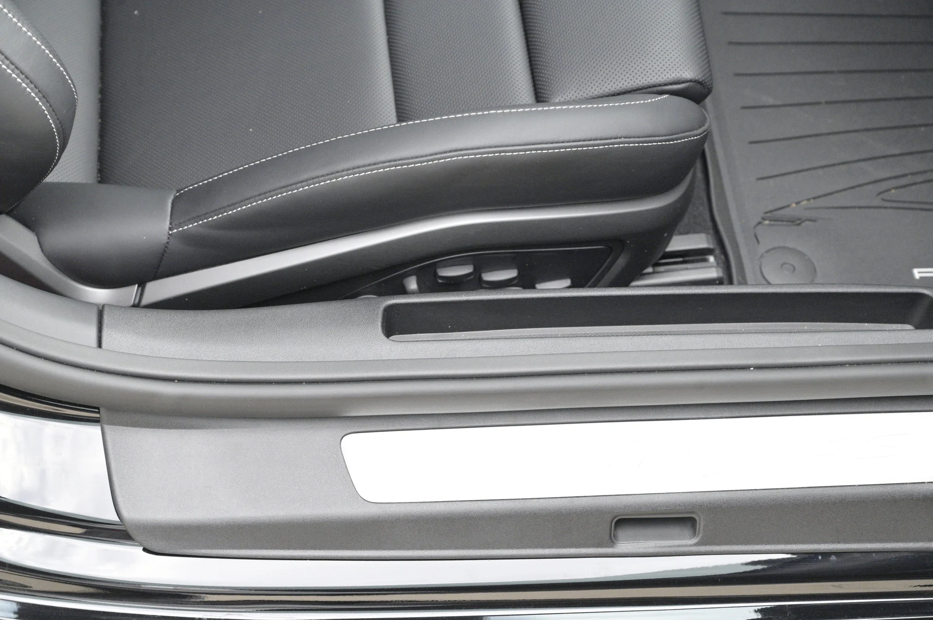 mph042_3333447852_06291ed709034427b07b1a7db72c160e_797575f325