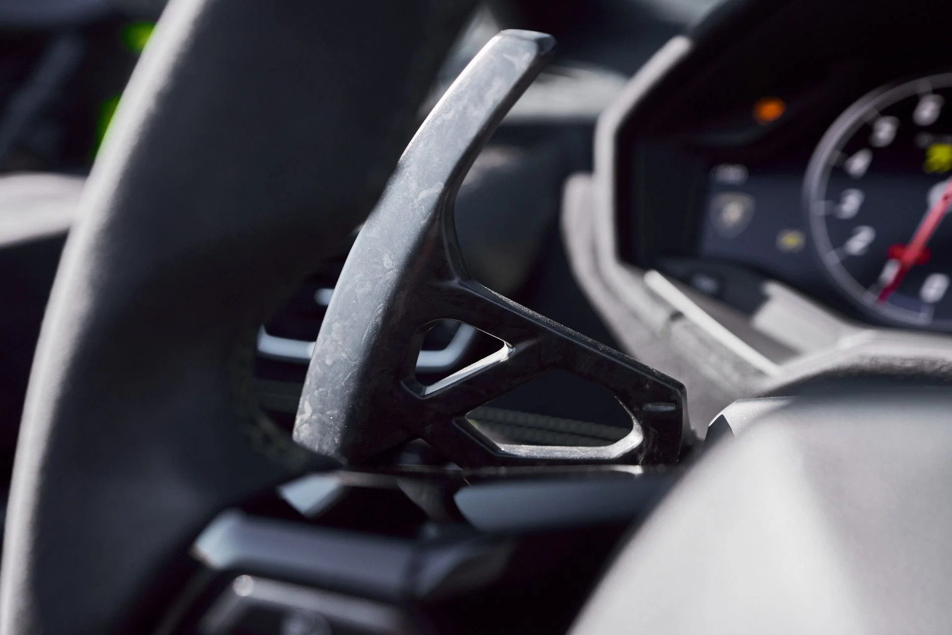 mph042_3334058449_Used_2019_Lamborghini_Huracan_Performante_Spyder_1764058313_aee535a101