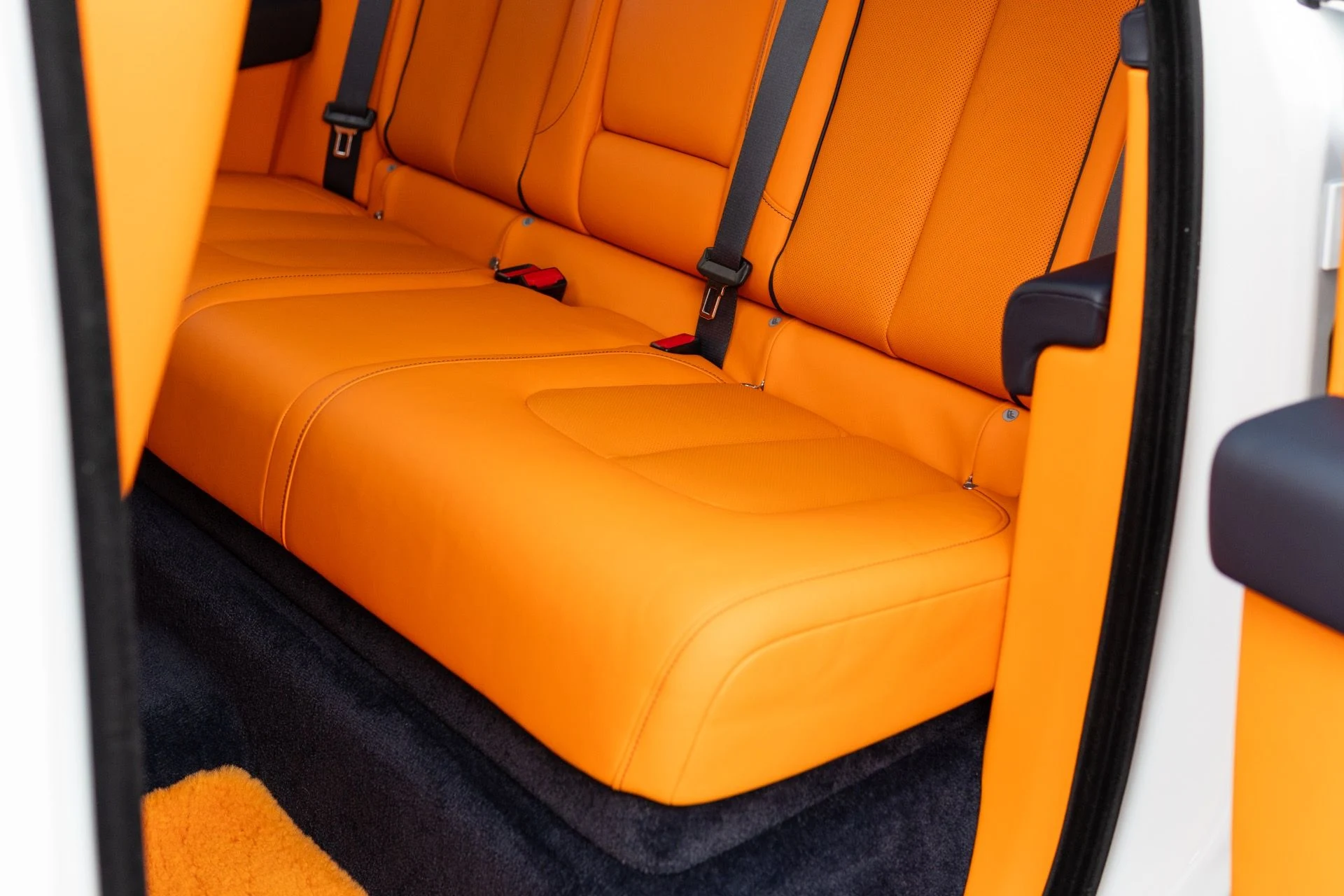 mph042_3342548812_Used_2023_Rolls_Royce_Cullinan_1766776442_66978ba846