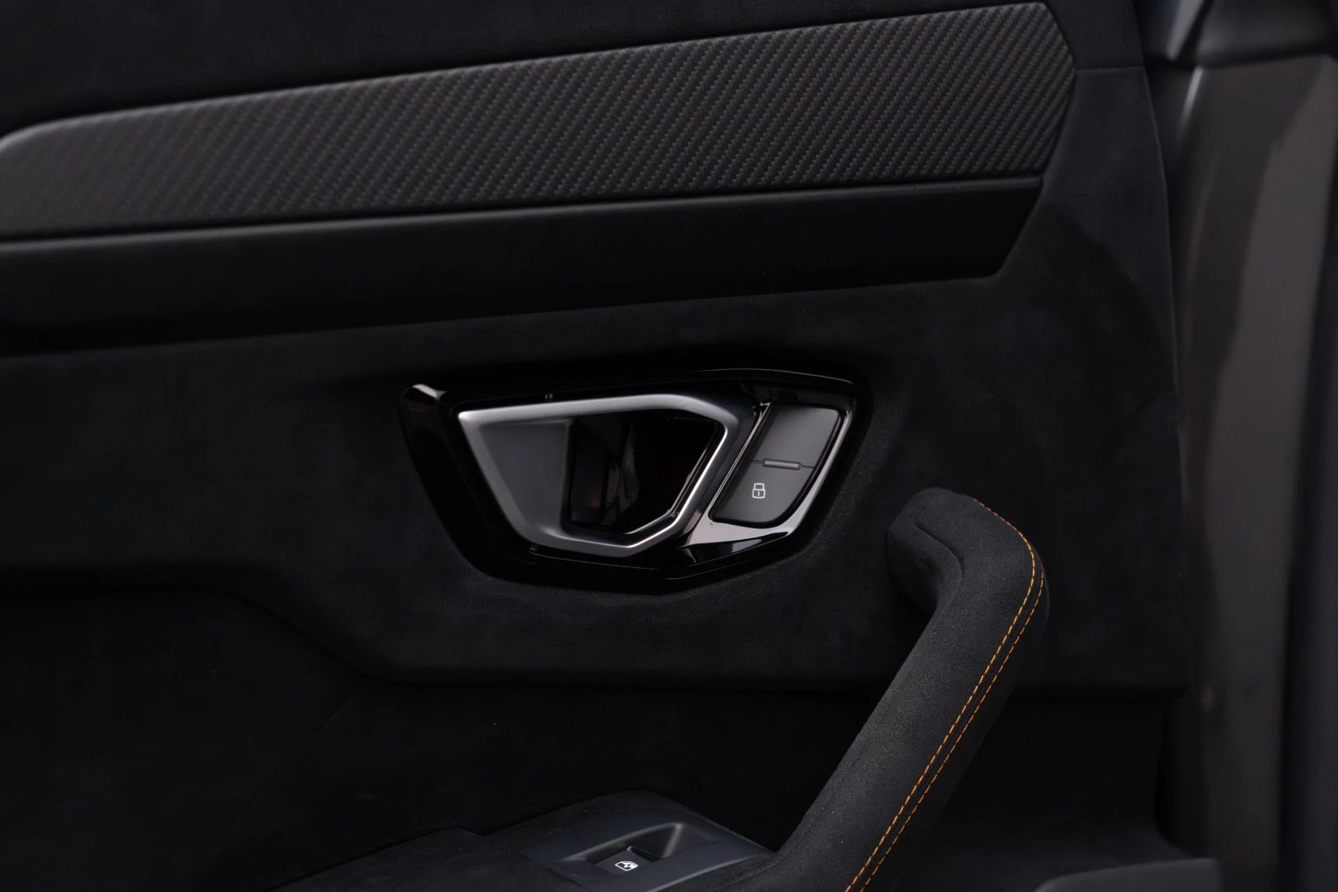 mph042_3345055458_Used_2023_Lamborghini_Urus_Performante_1764644913_df1ae21c43