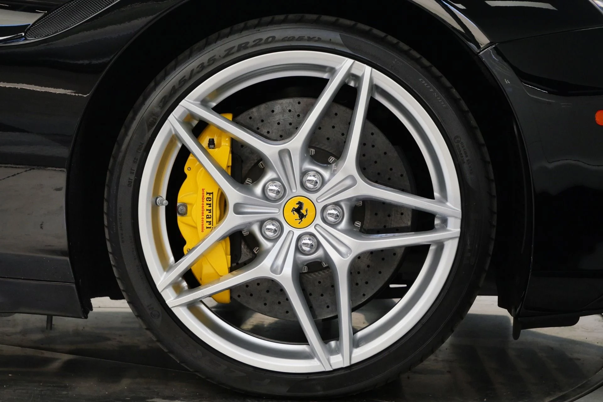 mph042_3366288339_Used_2015_Ferrari_California_T_Carbon_Fiber_Interior_Trim_Low_Miles_1778860408_0c746d7c06