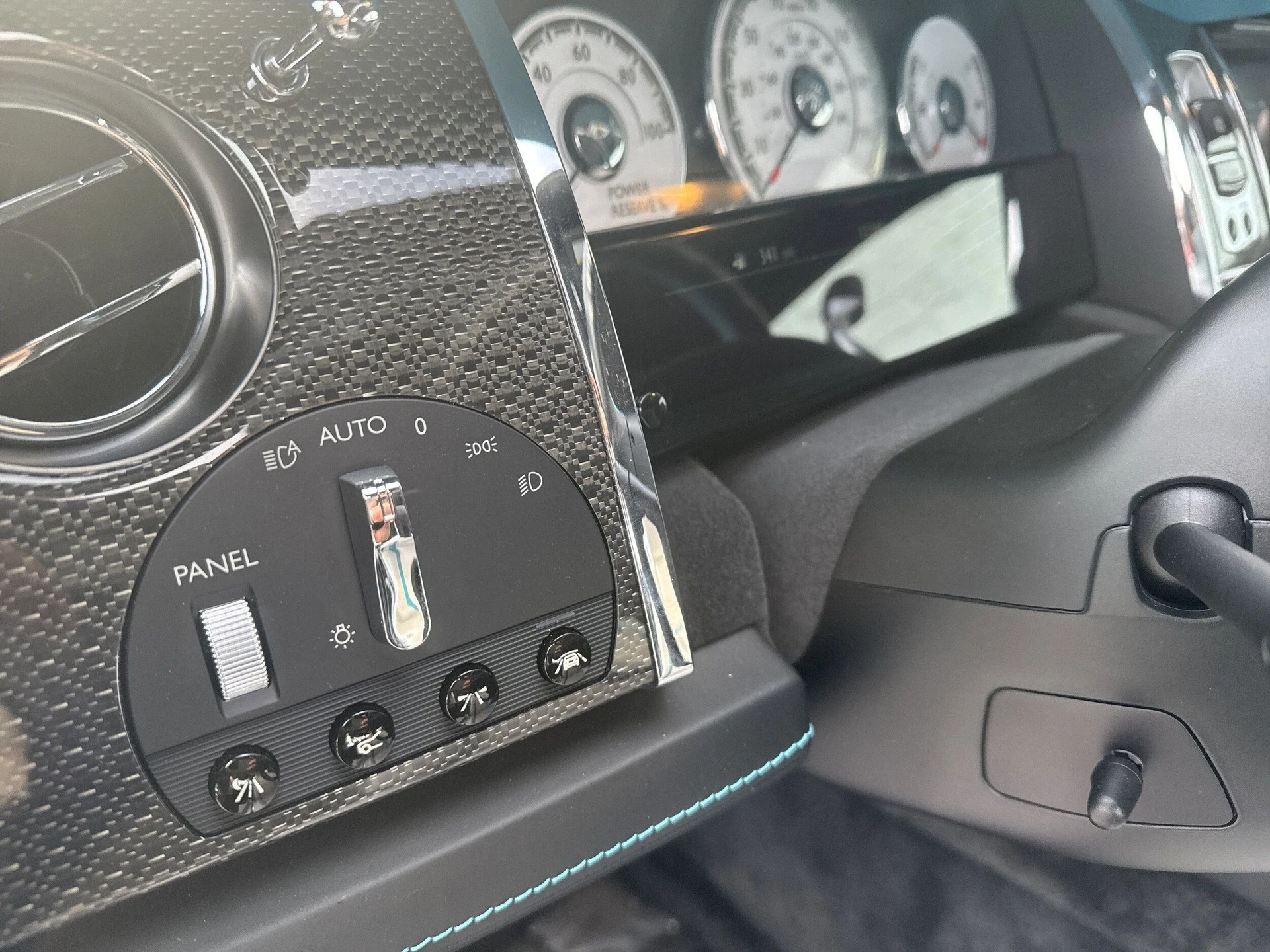 mph042_3373356541_51b58b9c8b556b7e55f8b4e2b593bb68x_9df5708229