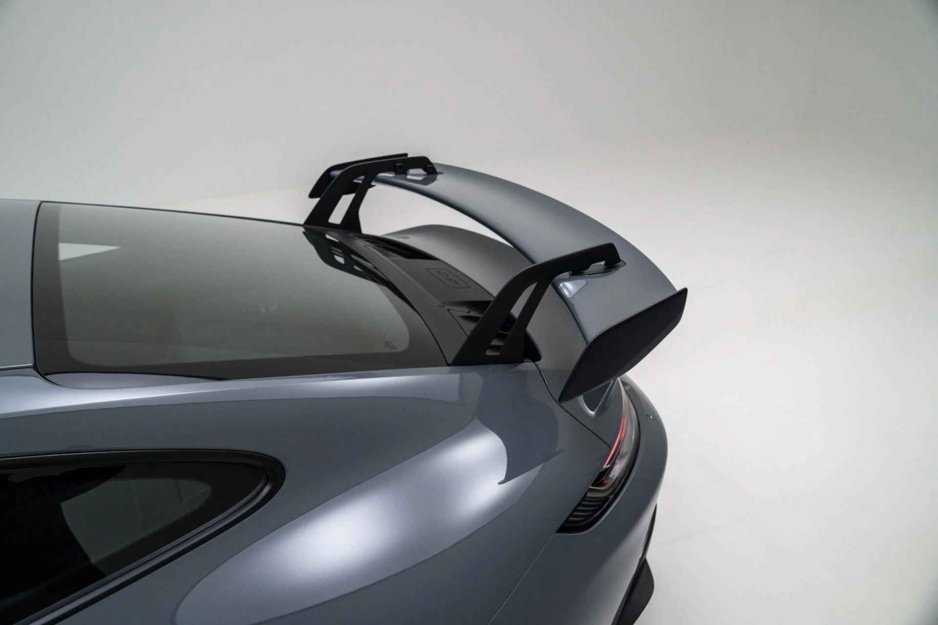 mph042_3377057772_Used_2024_Porsche_911_GT_3_1774634346_c3ae5aa245