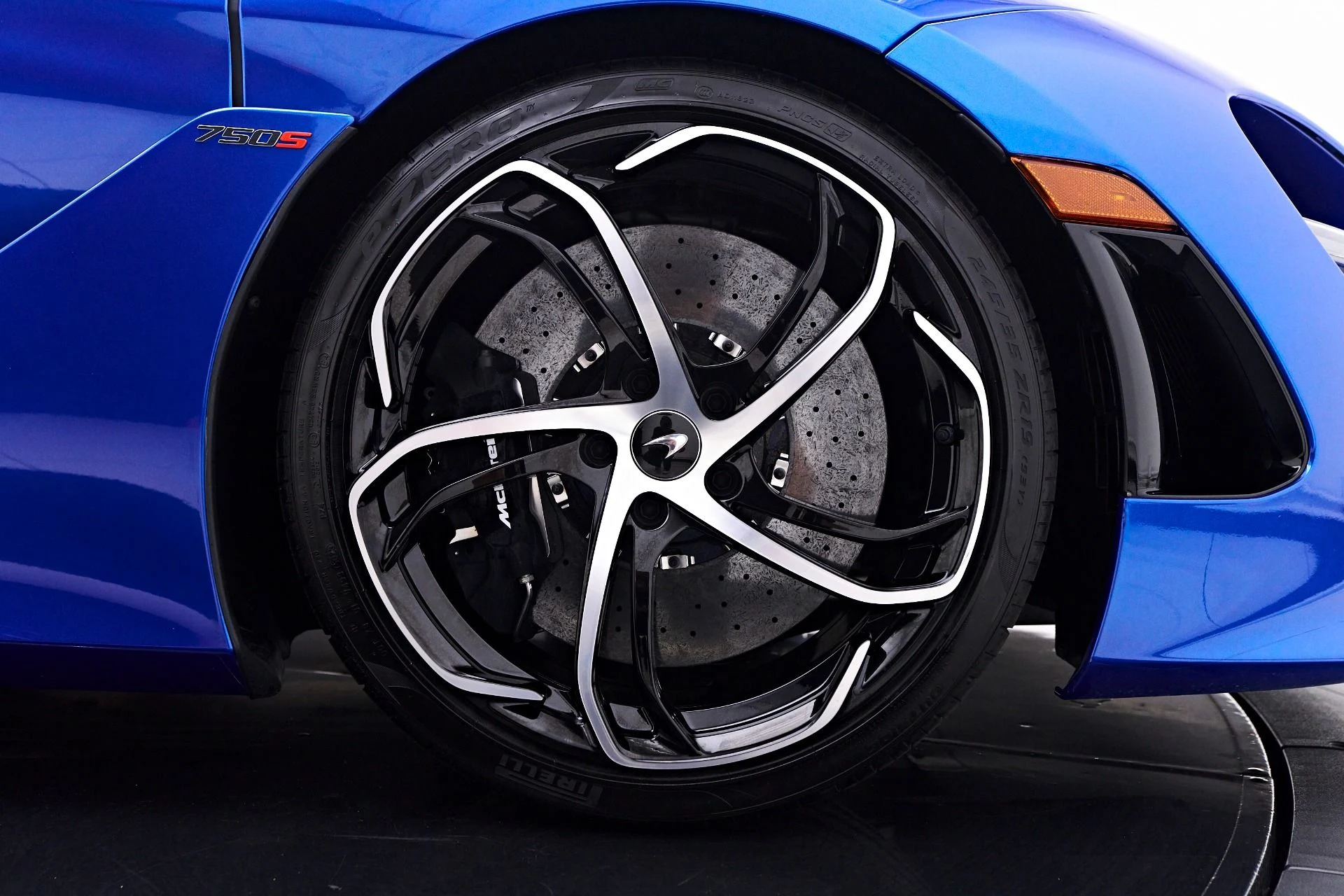 mph042_337825042_Used_2024_Mc_Laren_750_S_1750817086_ade1d2edf9