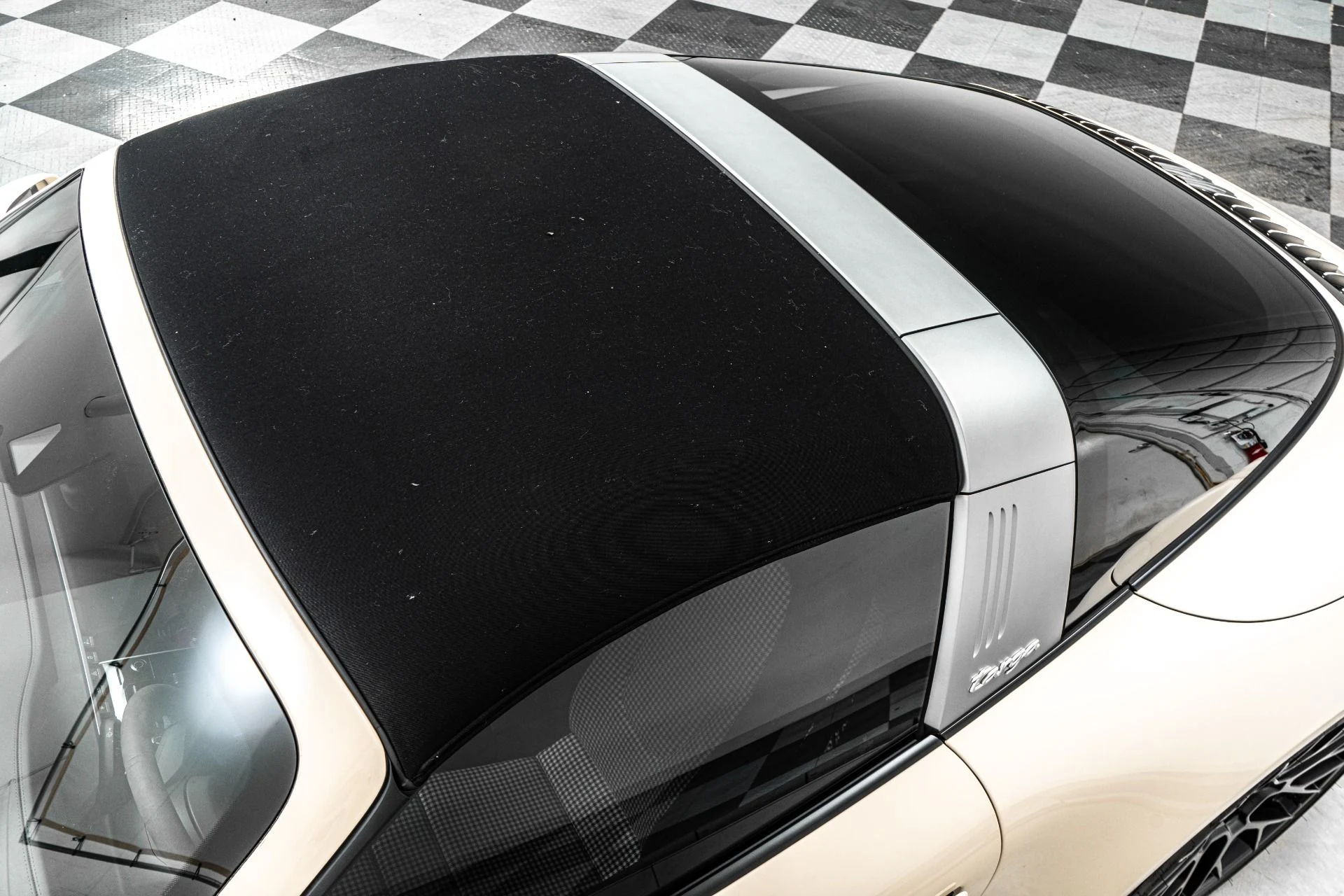 mph042_3394330850_Used_2024_Porsche_911_Targa_4_S_1792178990_409977e598