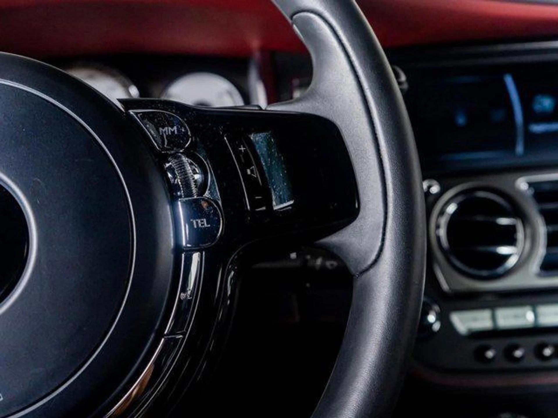 mph042_3395974416_6pg_XHR_Ctxizzdadbnef_Lia_Lp8_W4_580d7ec626