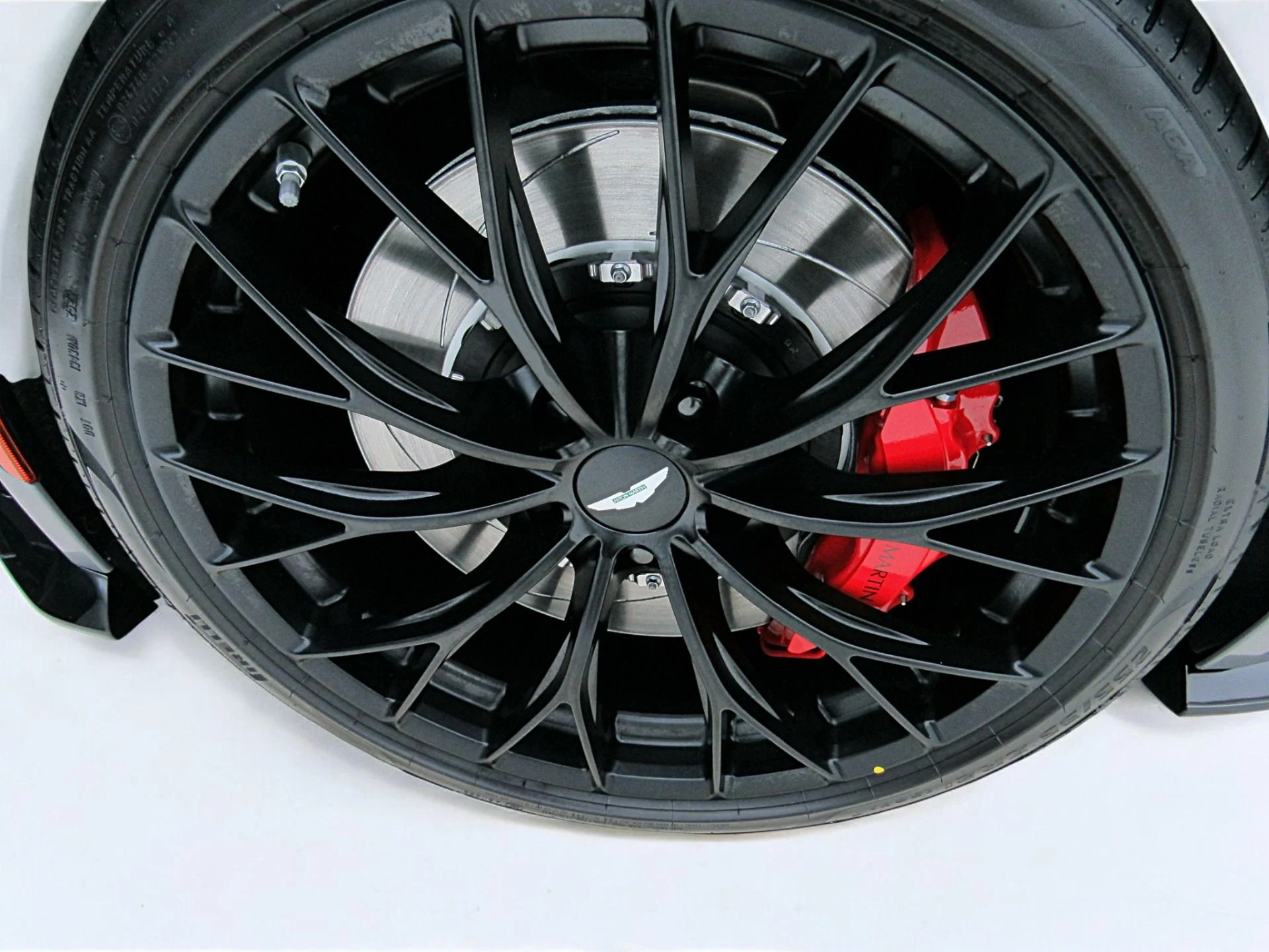 mph042_340072255_Used_2023_Aston_Martin_Vantage_Roadster_4964fc1949