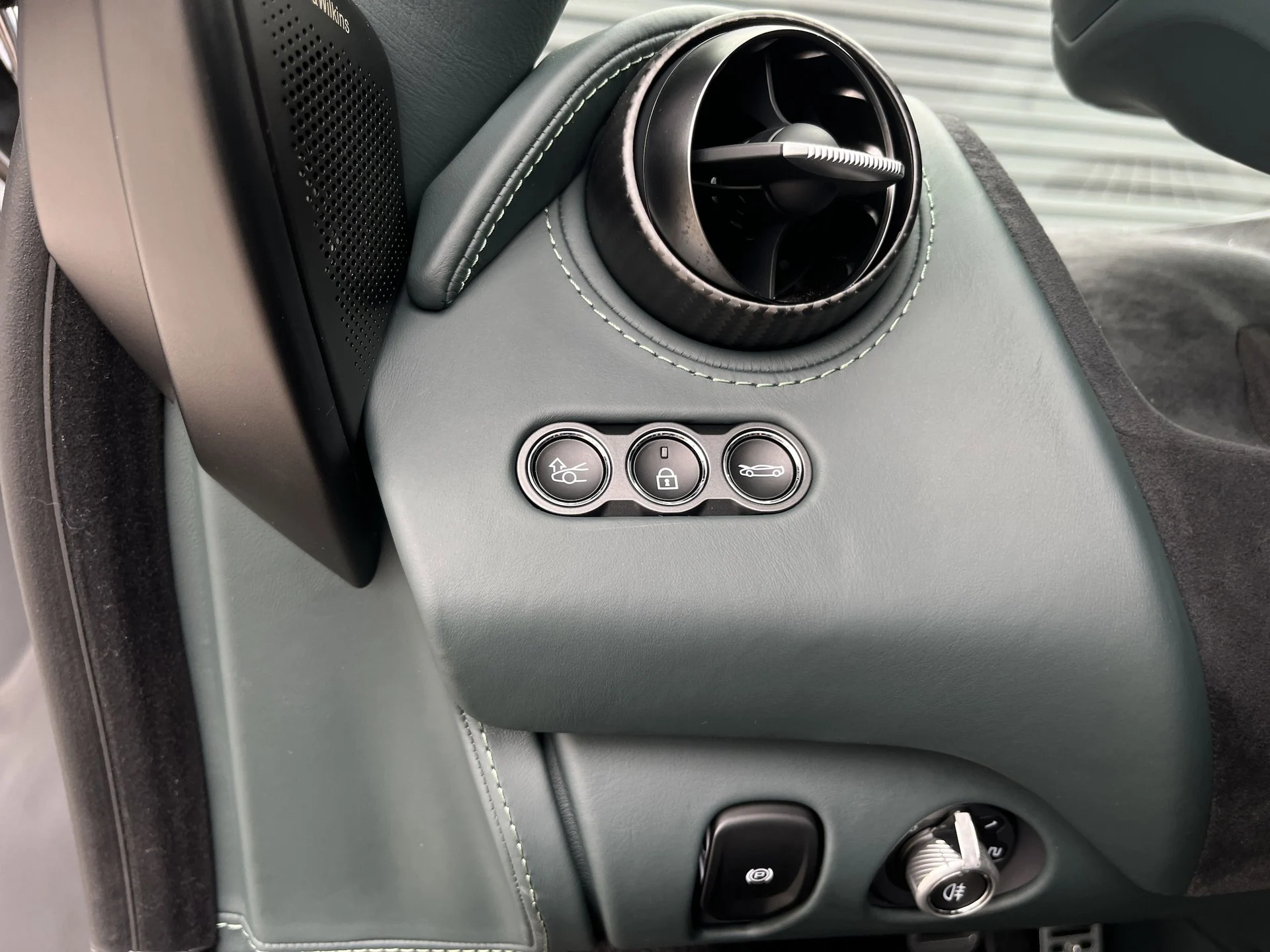 mph042_3406998923_b504407c32ccac5d84416a9392636a8ex_3a7cff0d88