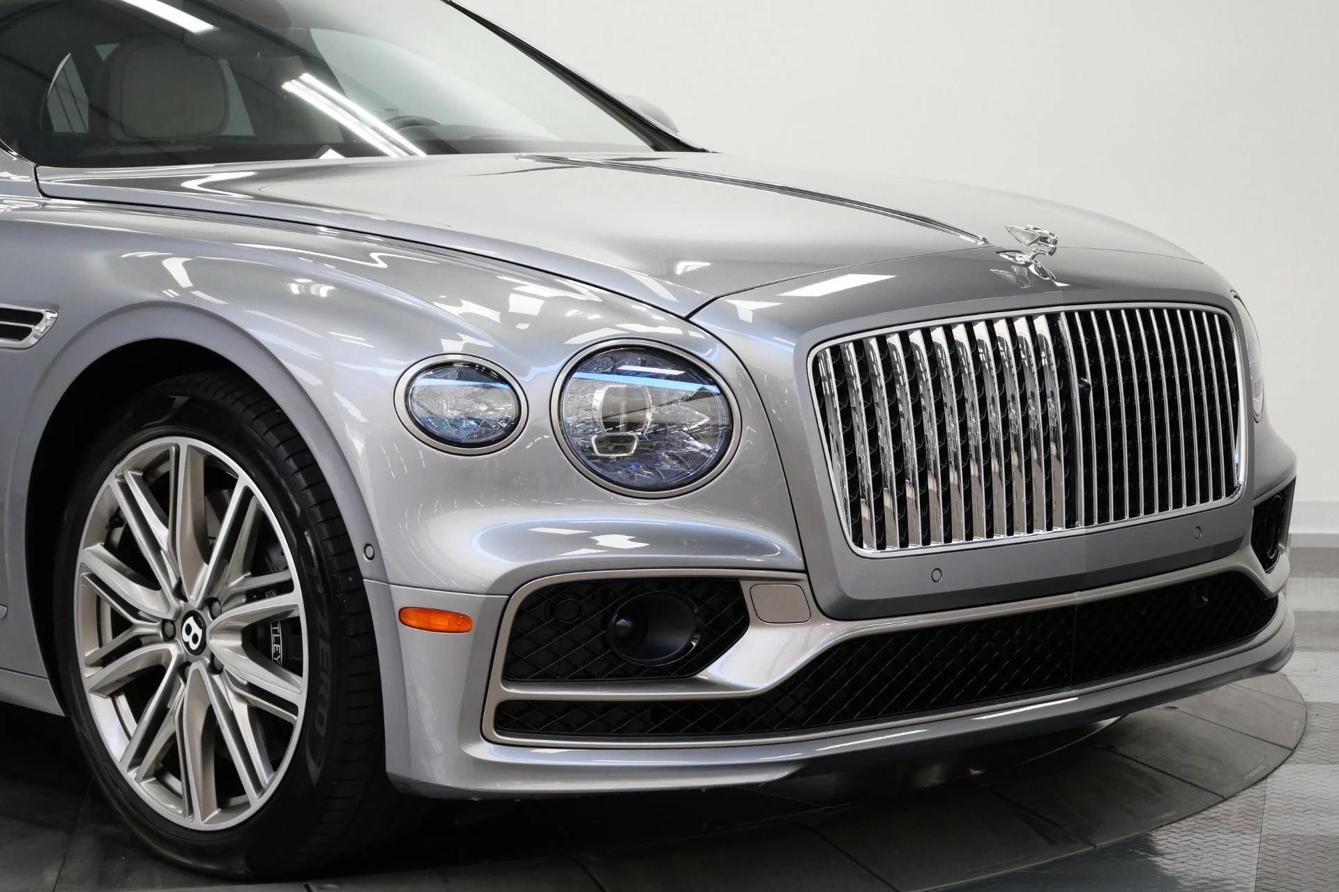 mph042_3411121370_Used_2022_Bentley_Flying_Spur_Hybrid_Odyssean_Edition_266_K_MSRP_Sustainable_Interior_Trim_1770409393_f1cb3996e9