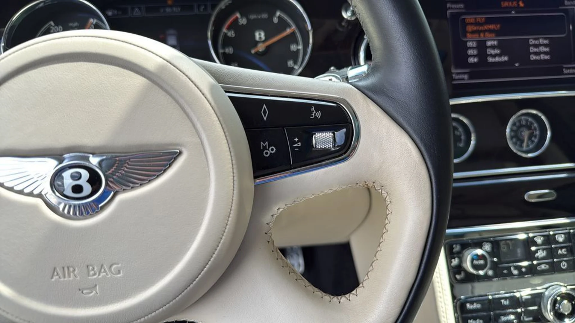 mph042_3420024763_6fa62dd4e65d46048a00ac70eb4cd6a6_5277e26a7b