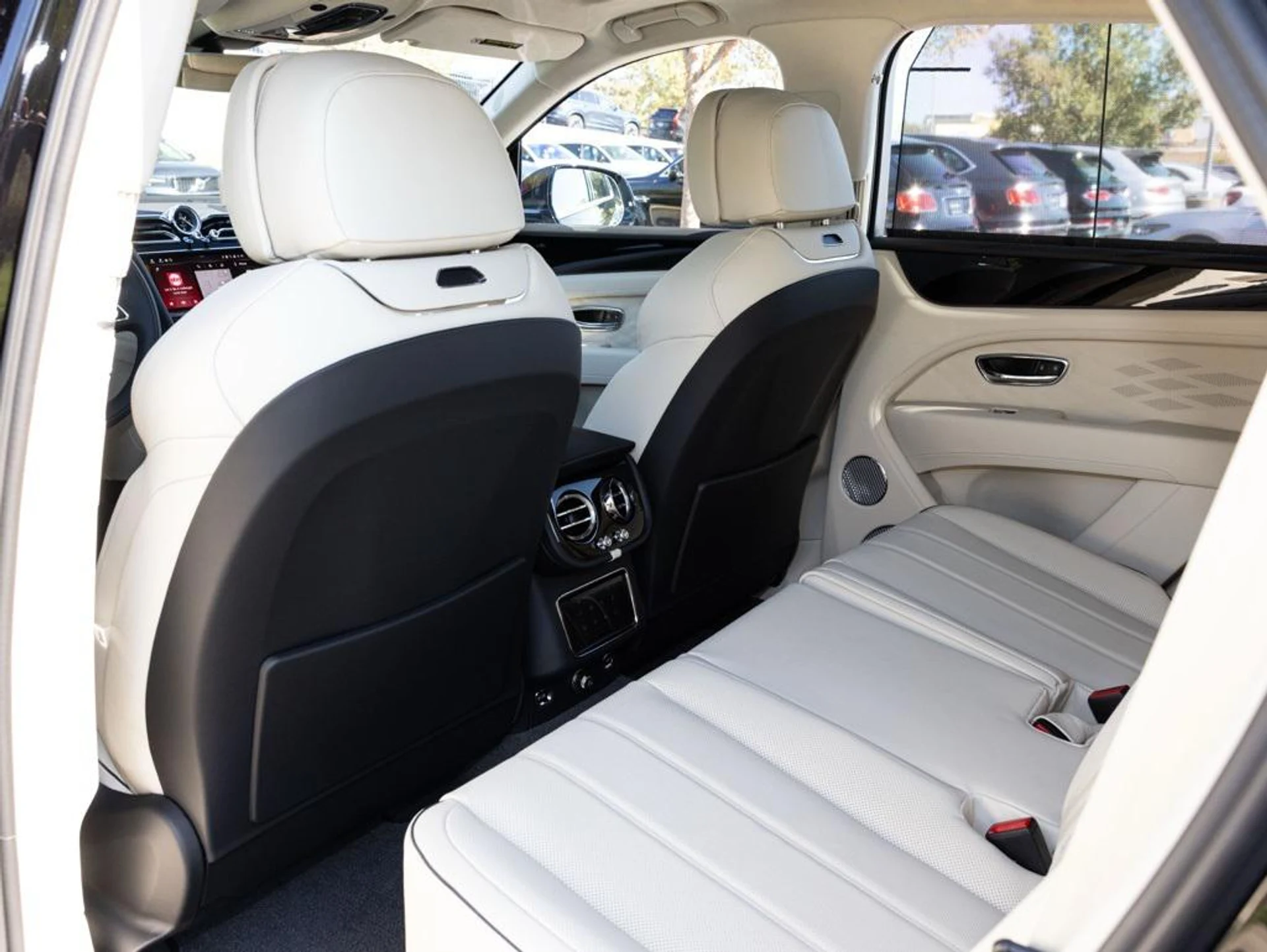 mph042_3421158577_465336697_68f22a20c83056c645fcff42_ff7b3d03ba