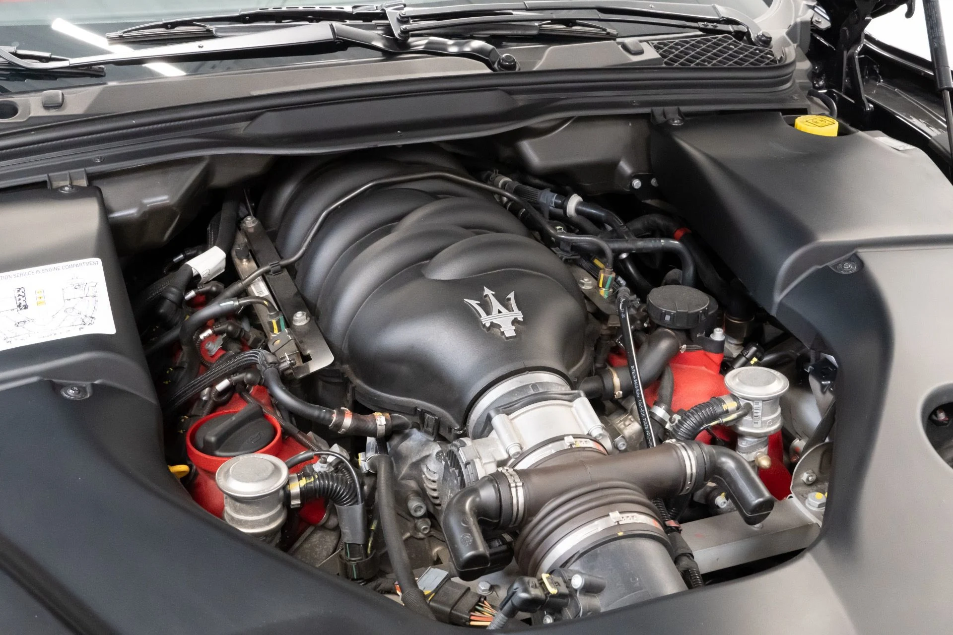 mph042_3428847267_Used_2012_Maserati_Gran_Turismo_MC_1692740001_a3b5be6cb7