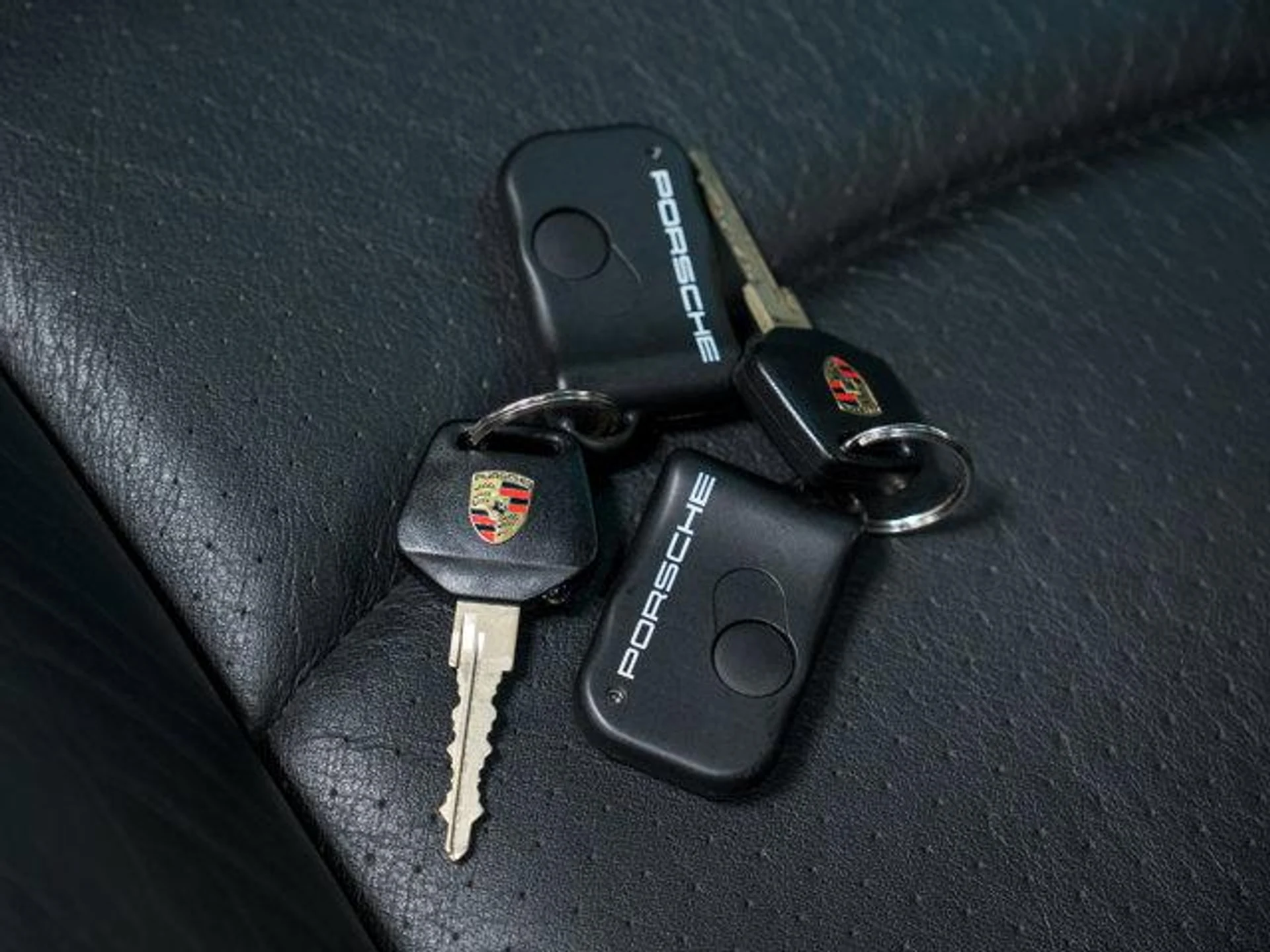 mph042_3429481151_5_Ga_BLXX_4oq9_Y36_C33_UV_Lr0uqino_7e3e1c23d7